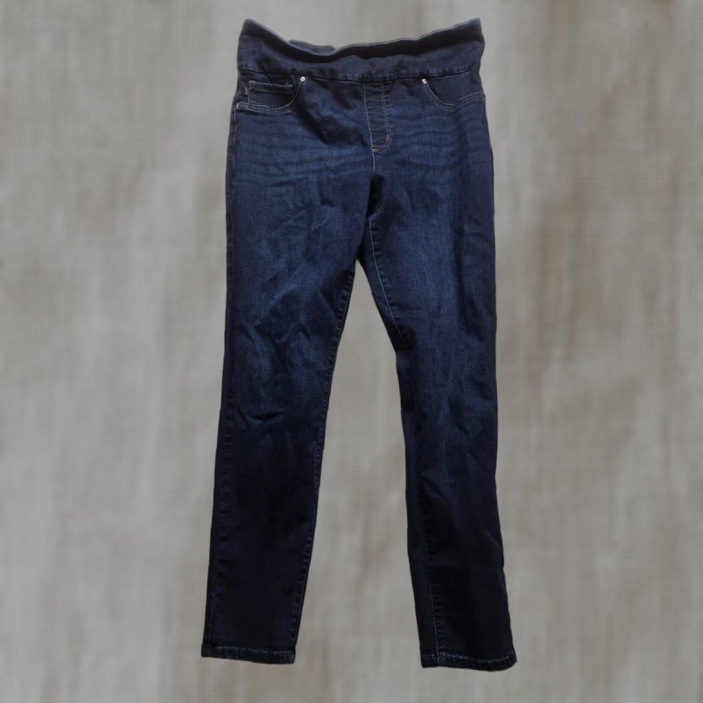 Lee Lee Jeans Slim Fit Skinny Mid Rise Dark Wash Women’s 14 Medium Denim 5-Pocket Slimming Brand Lee Shirt? (Note: This is not correct). Size 36" / US 14 / IT 50 - 1 Thumbnail