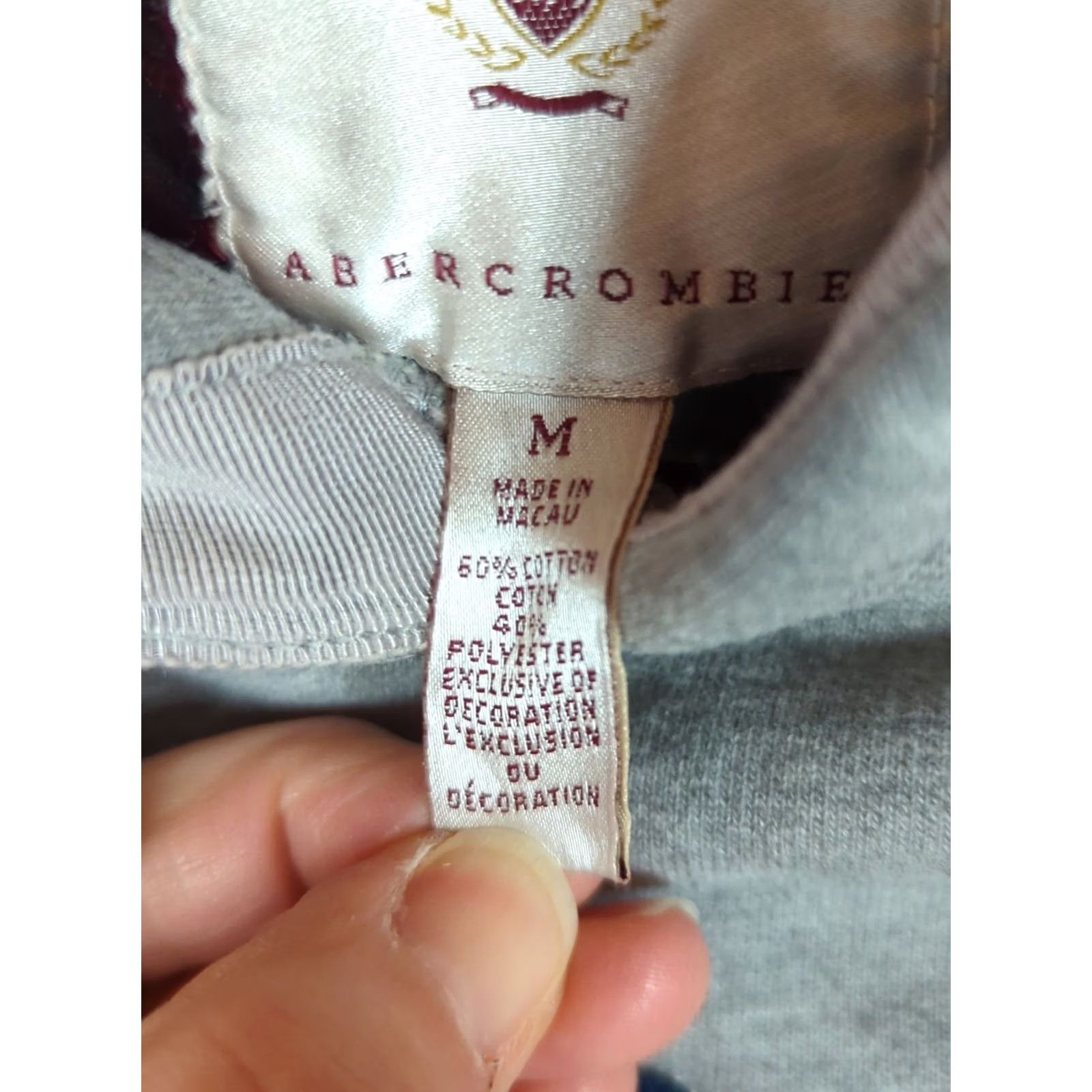 Abercrombie & Fitch VINTAGE Abercrombie & Fitch Hoodie Sweatshirt Women’s Gray Pullover Sz M High Neck Embroidered Logo 90s Preppy Regular Fit Fleece Cotton-Polyester Size M / US 6-8 / IT 42-44 - 6 Thumbnail