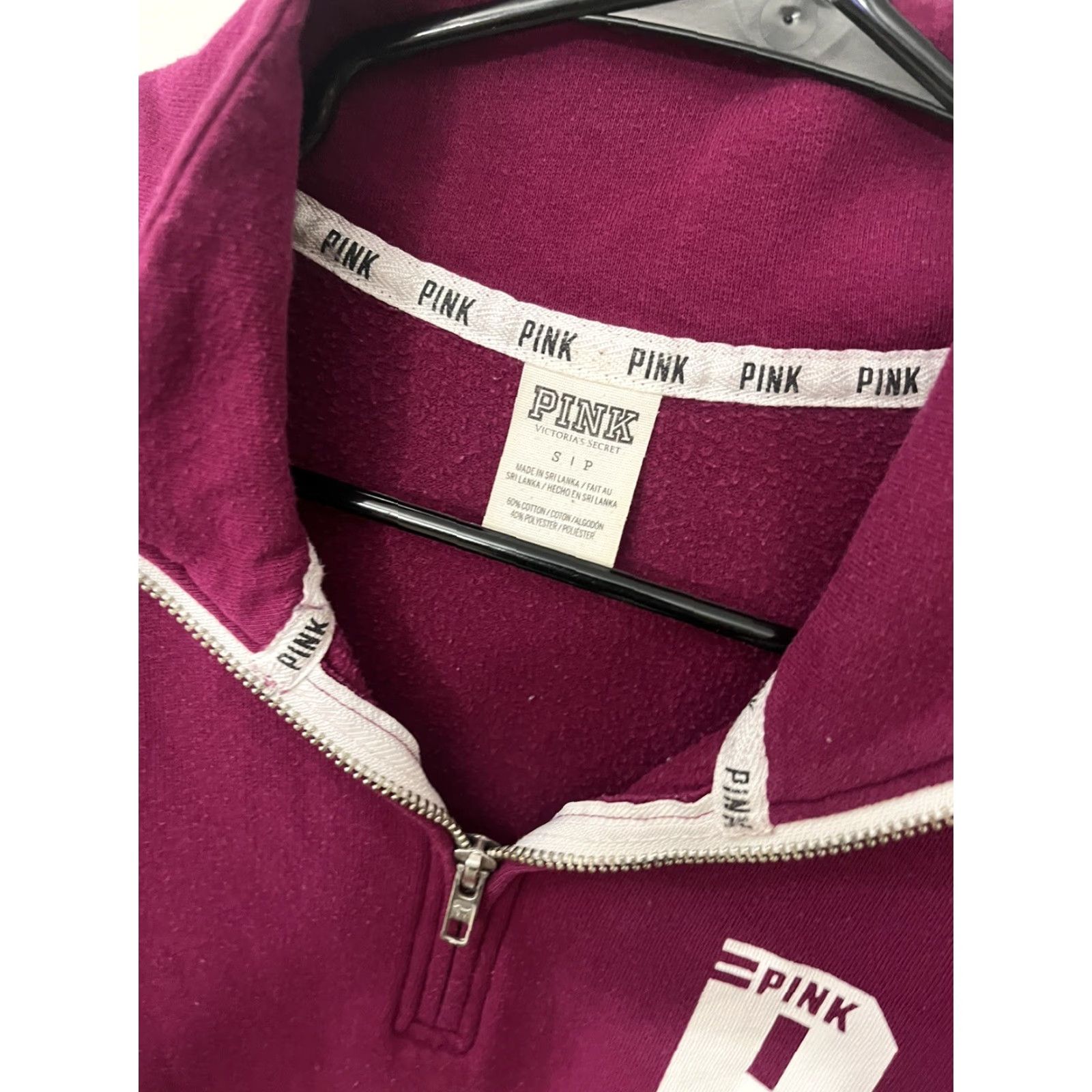 Victoria's Secret VINTAGE Victoria's Secret PINK Sweatshirt Shirt 1/4 Zip Dark Pink Small Logo Womens Pullover 1/4 Zip Pockets Pink 90s Concert? Size S / US 4 / IT 40 - 3 Thumbnail