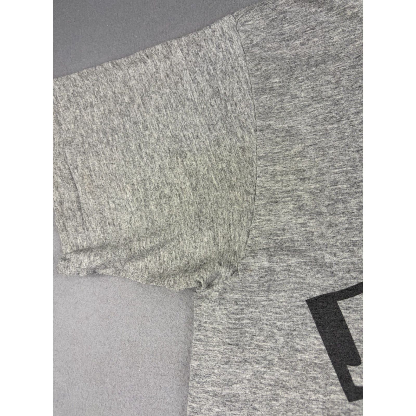 Nike VINTAGE Nike Gray Tag T Shirt XL Gray Swoosh Logo USA 80s Crew Neck Short Sleeve Men Cotton Logo USA 80s Nike Shirt XL Mens Size US XL / EU 56 / 4 - 4 Thumbnail