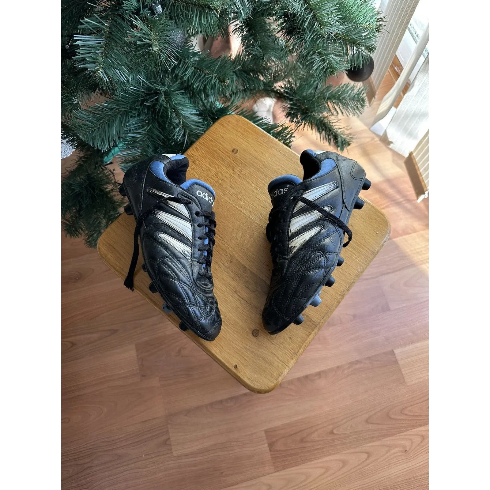 Adidas VTG Adidas Retro Leather Football Boots 9 US Size US 9 / EU 42 - 10 Thumbnail