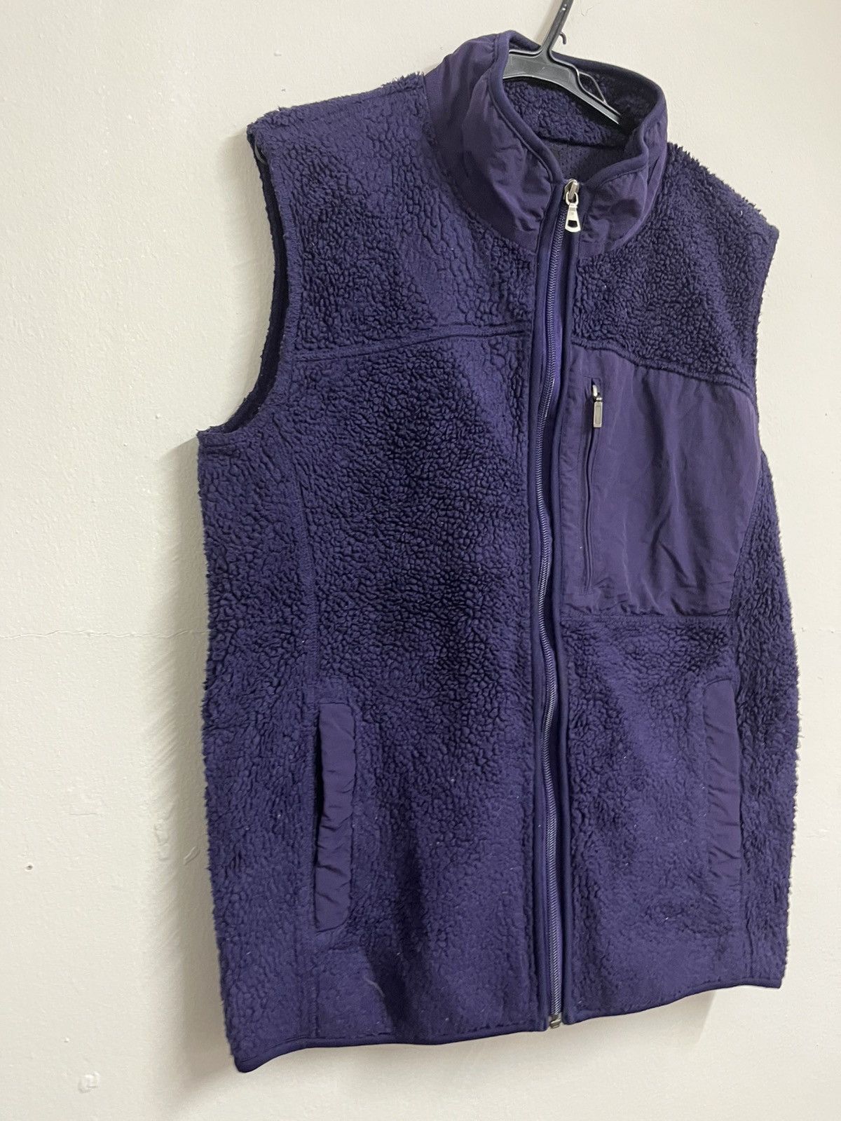 Mountain Hardwear Outdoor Wear DEEP PILE BULKY FLEECE technical Vests Size US L / EU 52-54 / 3 - 3 Thumbnail