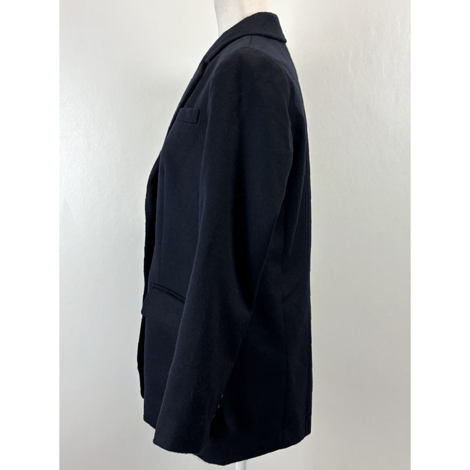 Talbots Talbots Blazer Jacket 4 Navy Wool Blend Italian Fabric Career Academia Wool Blend Blazer Women Long Sleeve 4 Navy Blue Talbots Brand Size S / US 4 / IT 40 - 2 Thumbnail