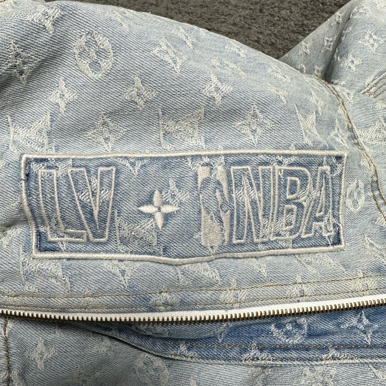 Louis Vuitton LOUIS VUITTON LV NBA co-branded presbyopic Jean jacket with Size US L / EU 52-54 / 3 - 6 Thumbnail