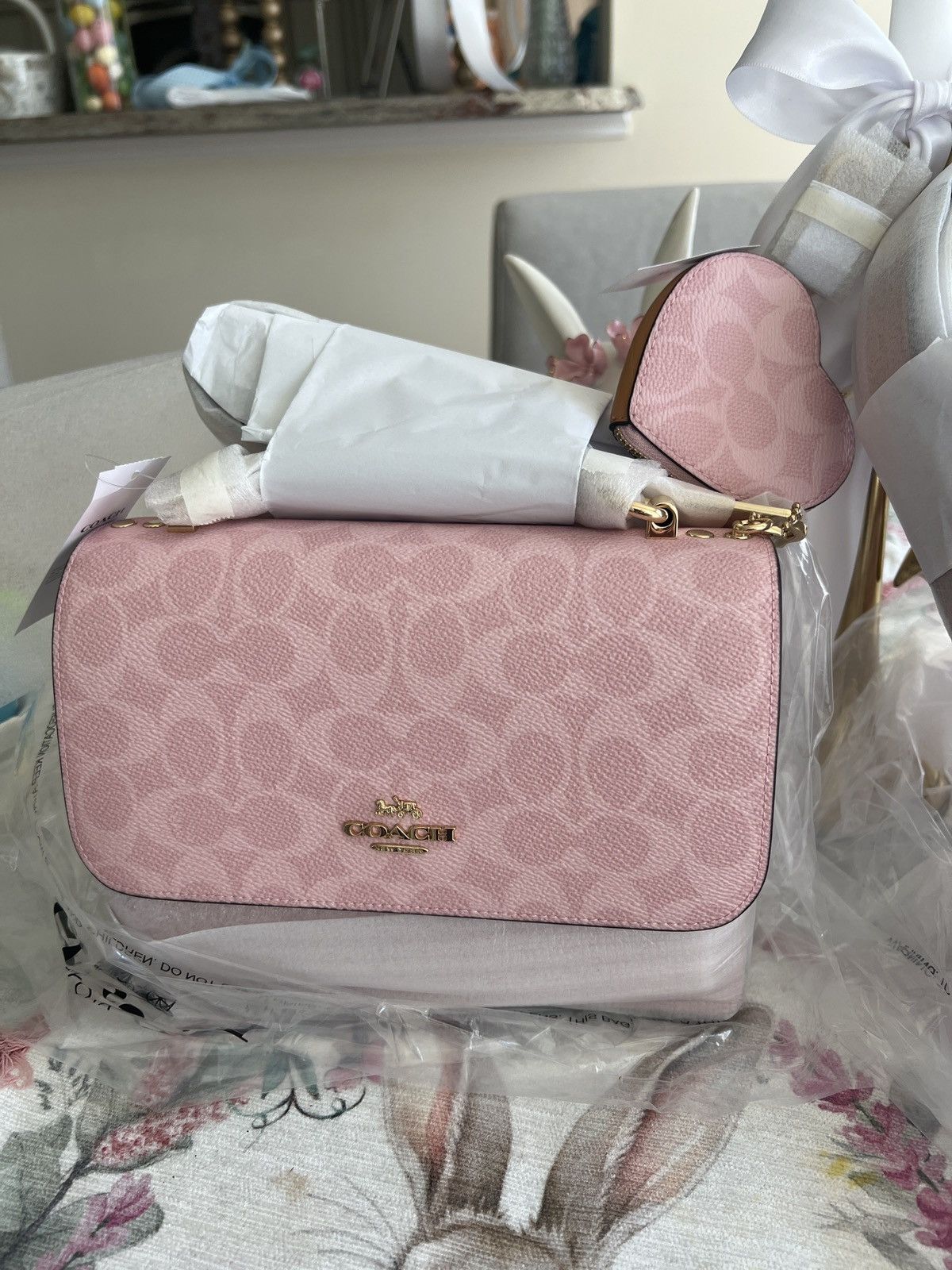 Coach Coach powder pink Klare bag heart charm 5 star seller Size ONE SIZE - 6 Thumbnail