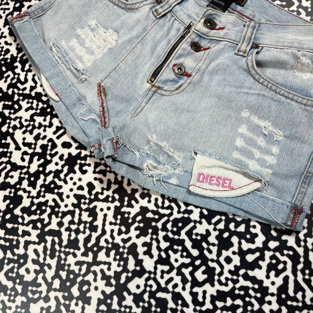 Diesel Vintage Y2K Diesel Distressed Style Mini Shorts 90s Style Size 28" / US 6 / IT 42 - 5 Thumbnail