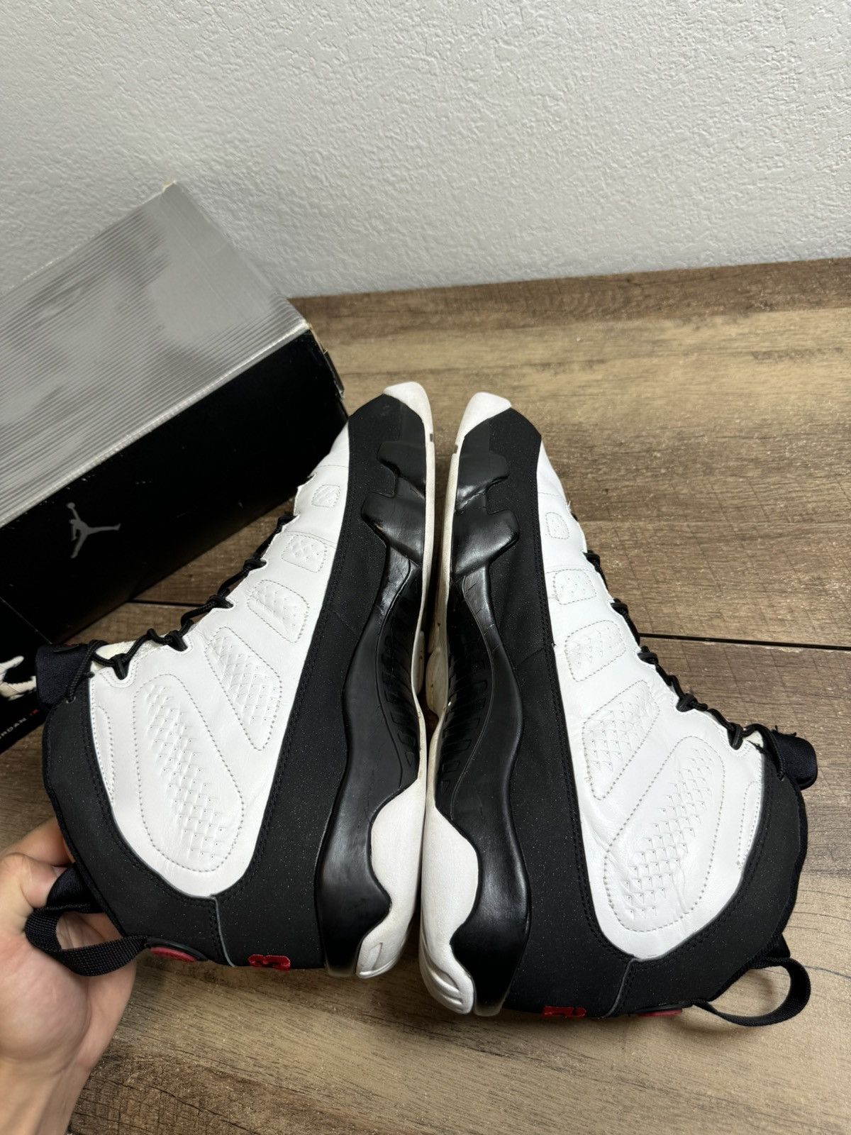 Jordan Brand Air Jordan 9 Retro OG White Black Red Size 15 | 302370-101 | Size US 15 / EU 48 - 5 Thumbnail