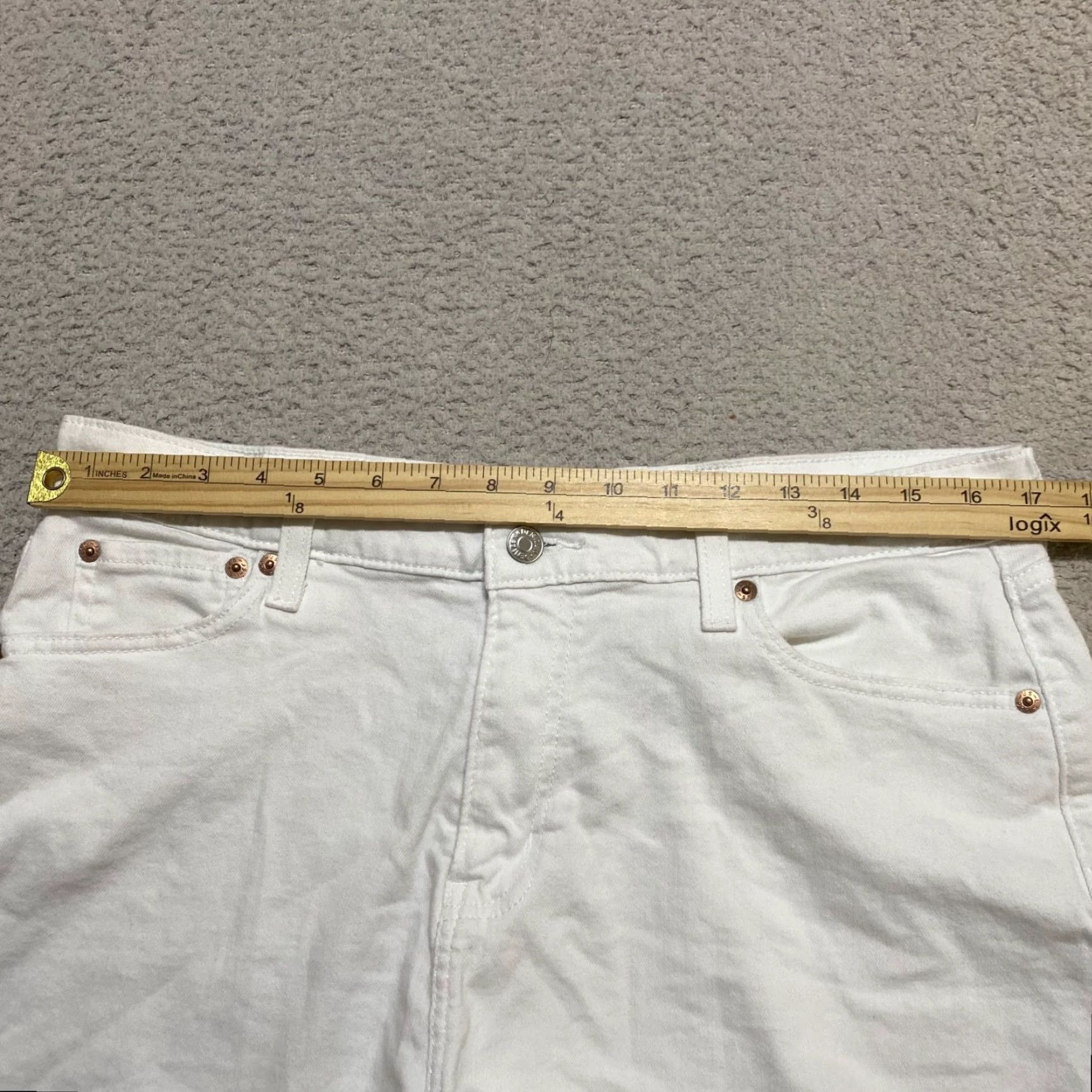 Levi's Nike Levi's Womens Jean Shorts White Denim High Rise 3" Inseam Cut Off 16 Womens Jeans Shorts Light Wash Stretch Denim 5-Pocket Vintage No XS? Size 38" / US 16 / IT 52 - 7 Thumbnail