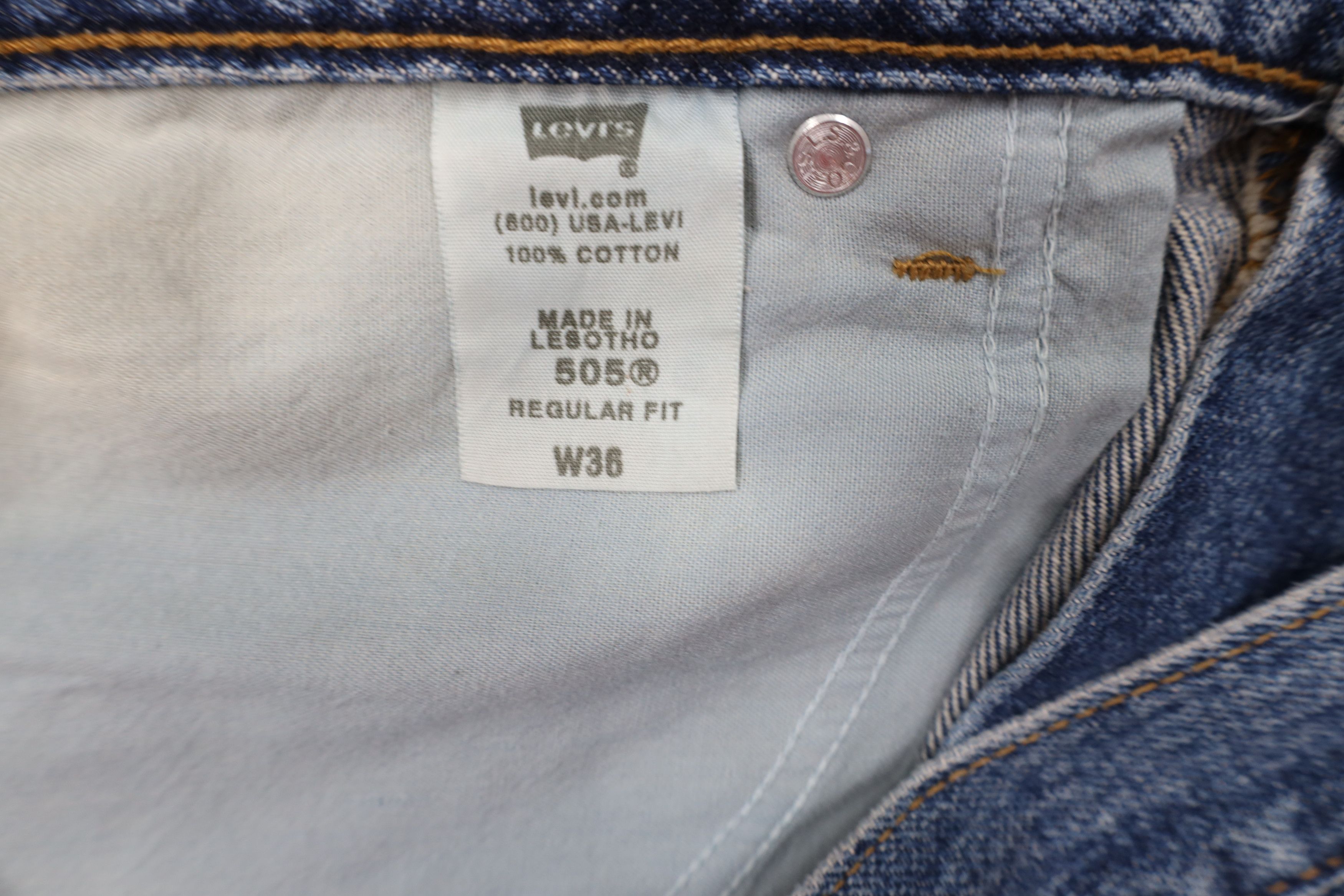 Levi's Vintage Y2K Levis 505 Fit Denim Jean Shorts Jorts Blue Size US 36 / EU 52 - 7 Thumbnail