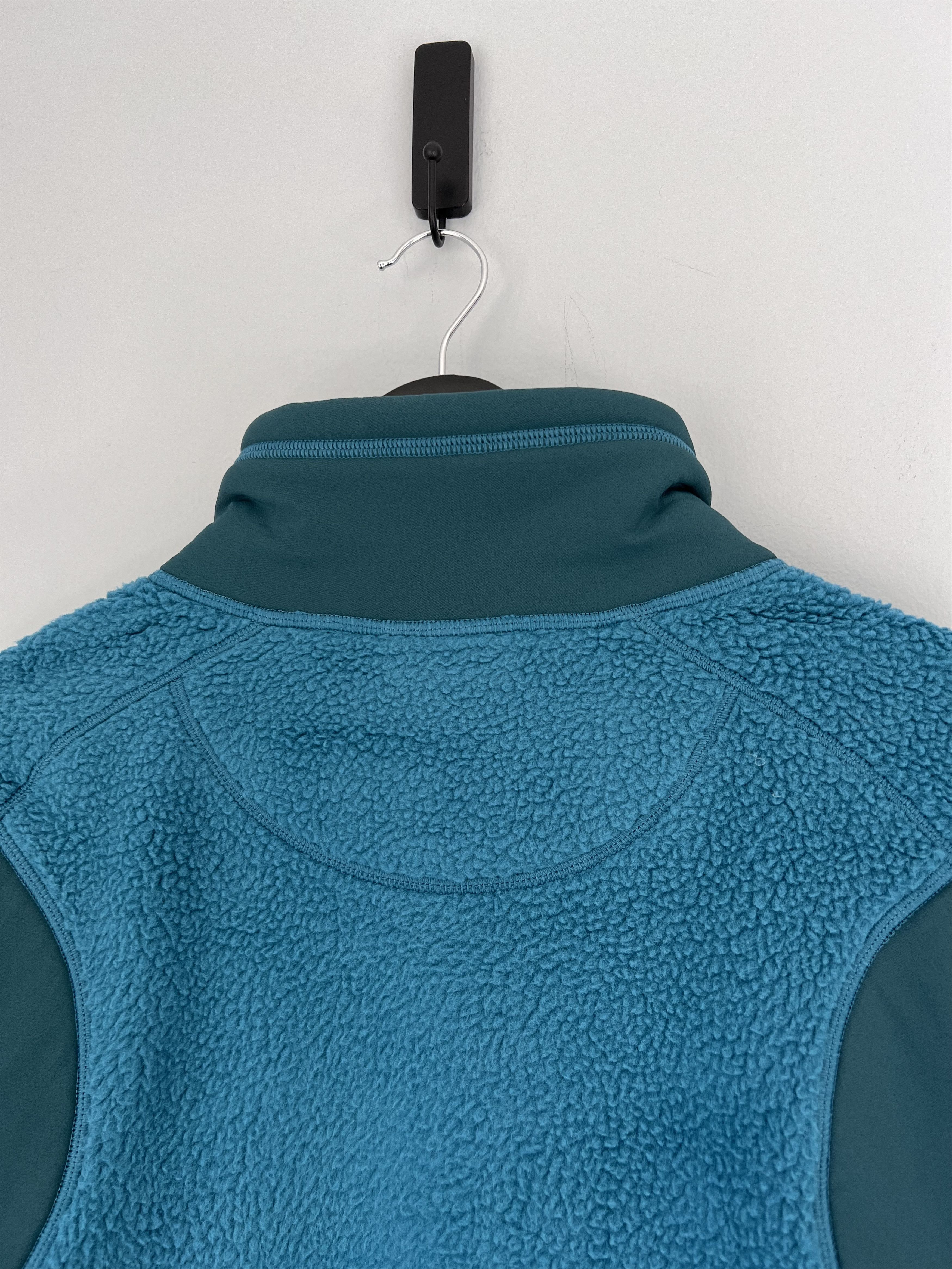 Oakley × Palace Palace Oakley Fleece Jacket in Petrol | Grailed