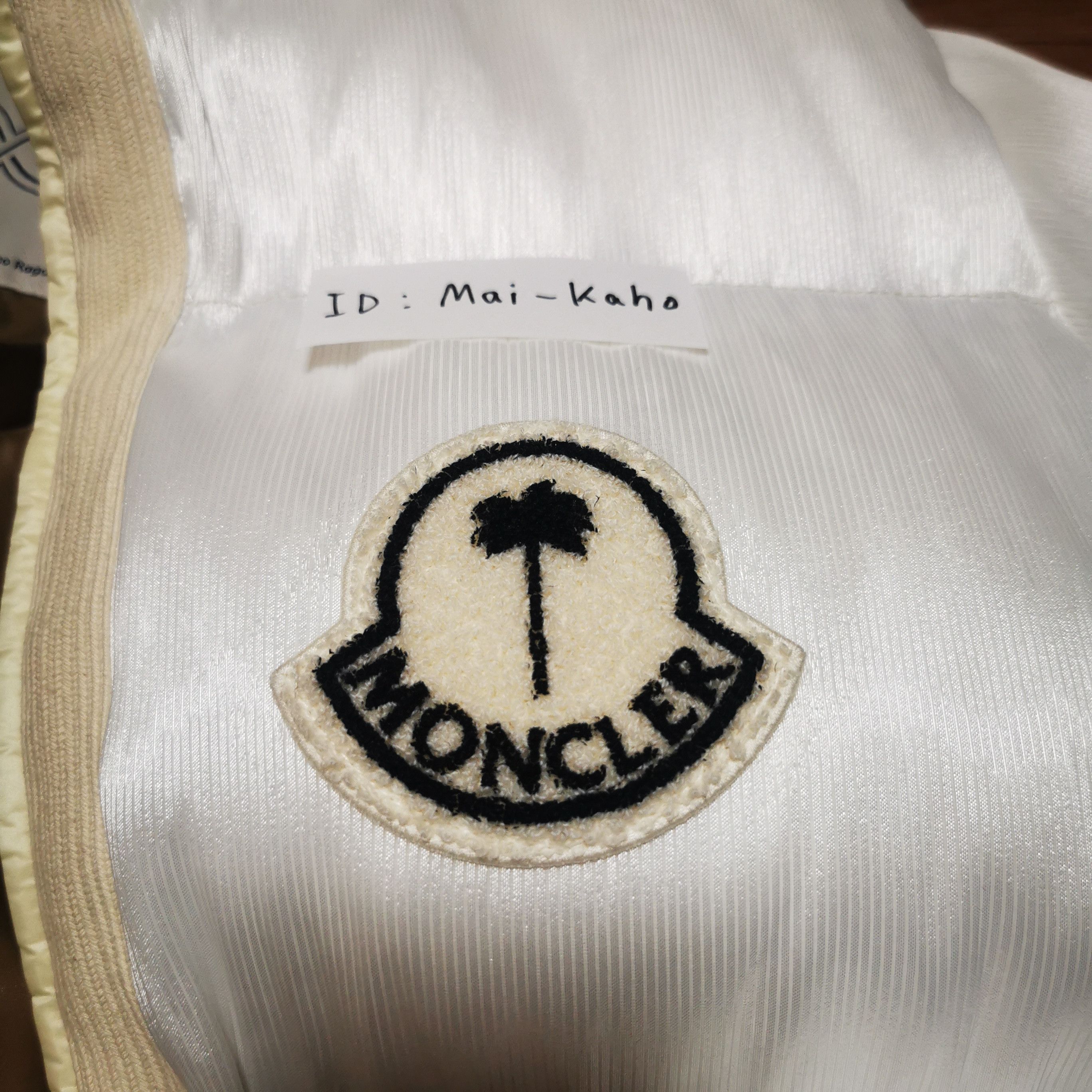 Moncler × Palm Angels Moncler x Palm Angels Maya 70 Optical Fiber Jacket White 2 Size US M / EU 48-50 / 2 - 6 Thumbnail