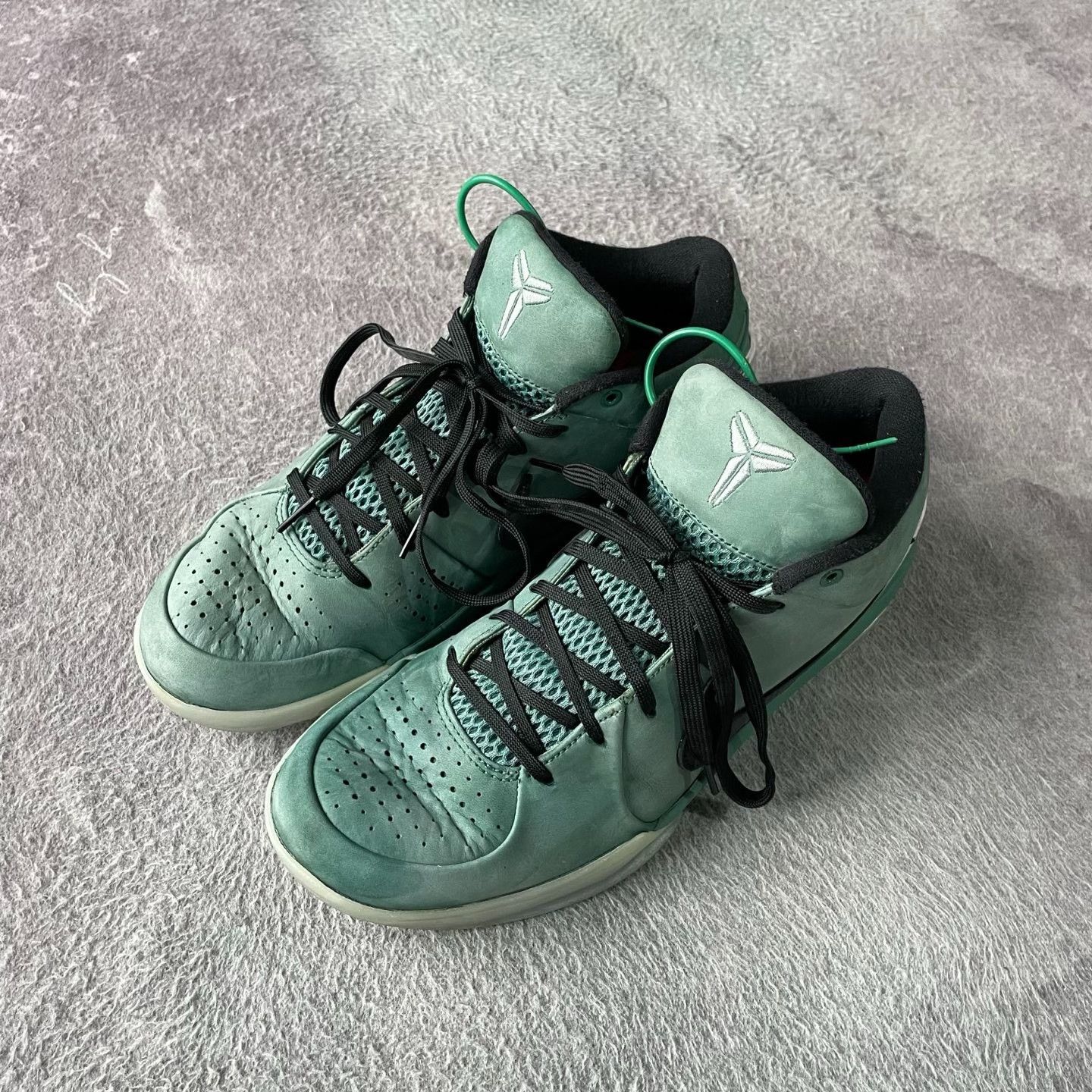 Nike Nike Green Lowtop Sneakers 44 Men Size US 10.5 / EU 43-44 - 1 Thumbnail