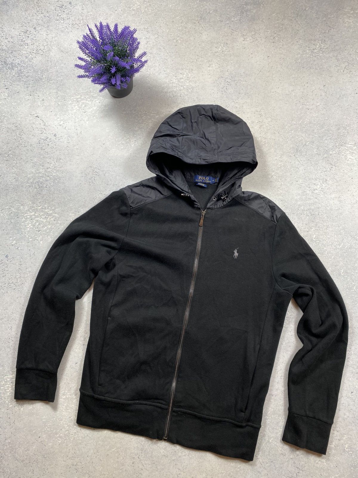 Black hoodie from Ralph Lauren with a zipper and nylon hood