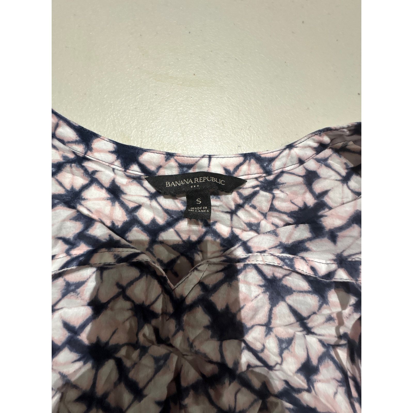 Banana Republic Banana Republic Women’s Small Tie Dye Blouse Tassel Tie Size S / US 4 / IT 40 - 3 Thumbnail