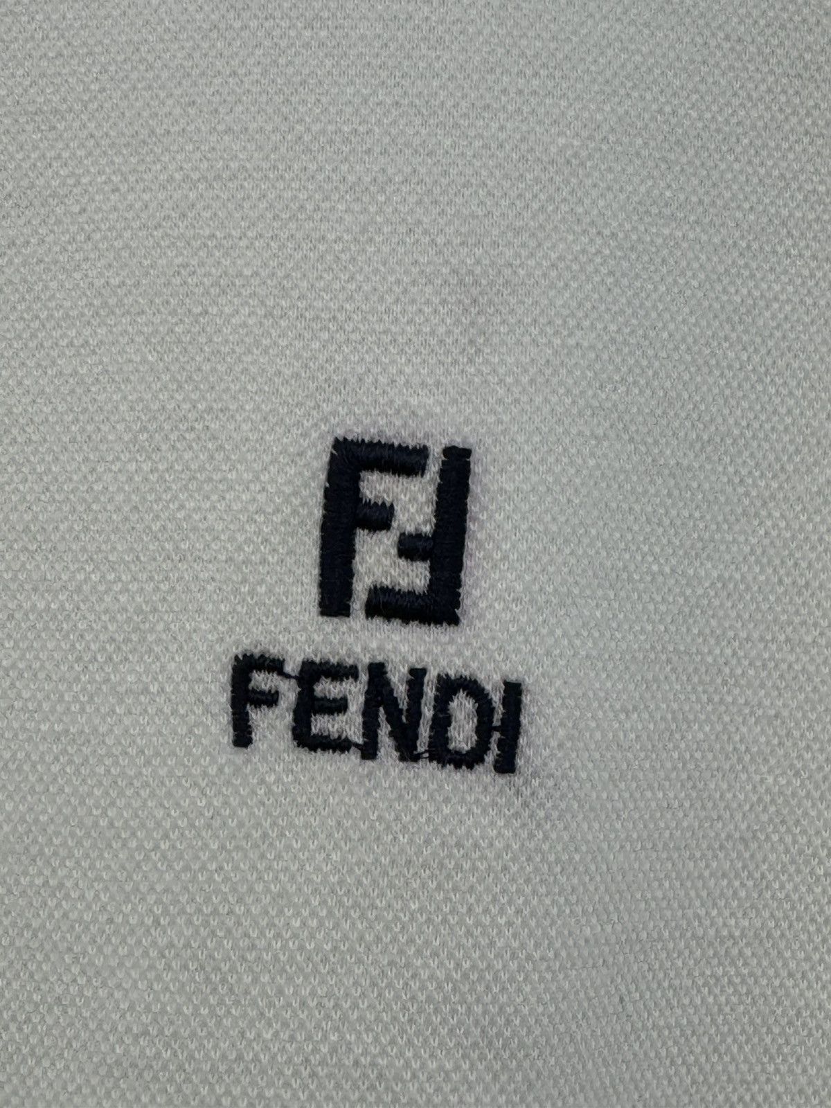Fendi FENDI SMALL LOGO EMBROIDED POLO TEE VINTAGE Size US L / EU 52-54 / 3 - 3 Thumbnail