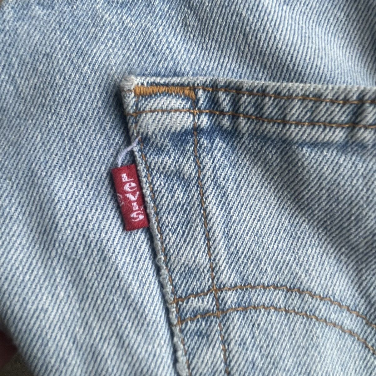 Levi's Vintage Clothing 🔥Vintage Levis 501 Stoned Washed Ripped Distress Denim Jeans Size US 31 - 14 Thumbnail