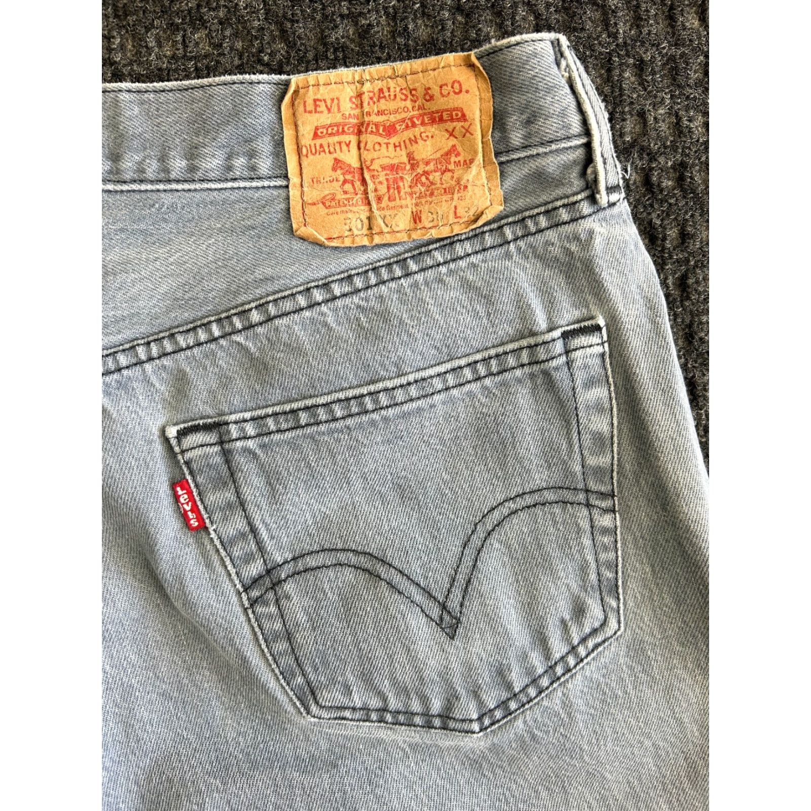 Levi's VINTAGE Levi’s 501 XX Jeans 32 x 29 Straight Distressed Grunge 90s Mens Regular Gray Denim Cotton USA Size US 32 / EU 48 - 3 Thumbnail