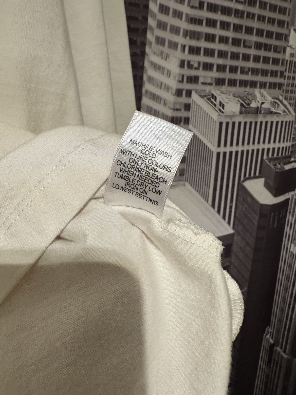 Fear of God 🔥Fear of God Essentials FW19 L/S Photo T-shirt SZ Sm White Size US M / EU 48-50 / 2 - 6 Thumbnail