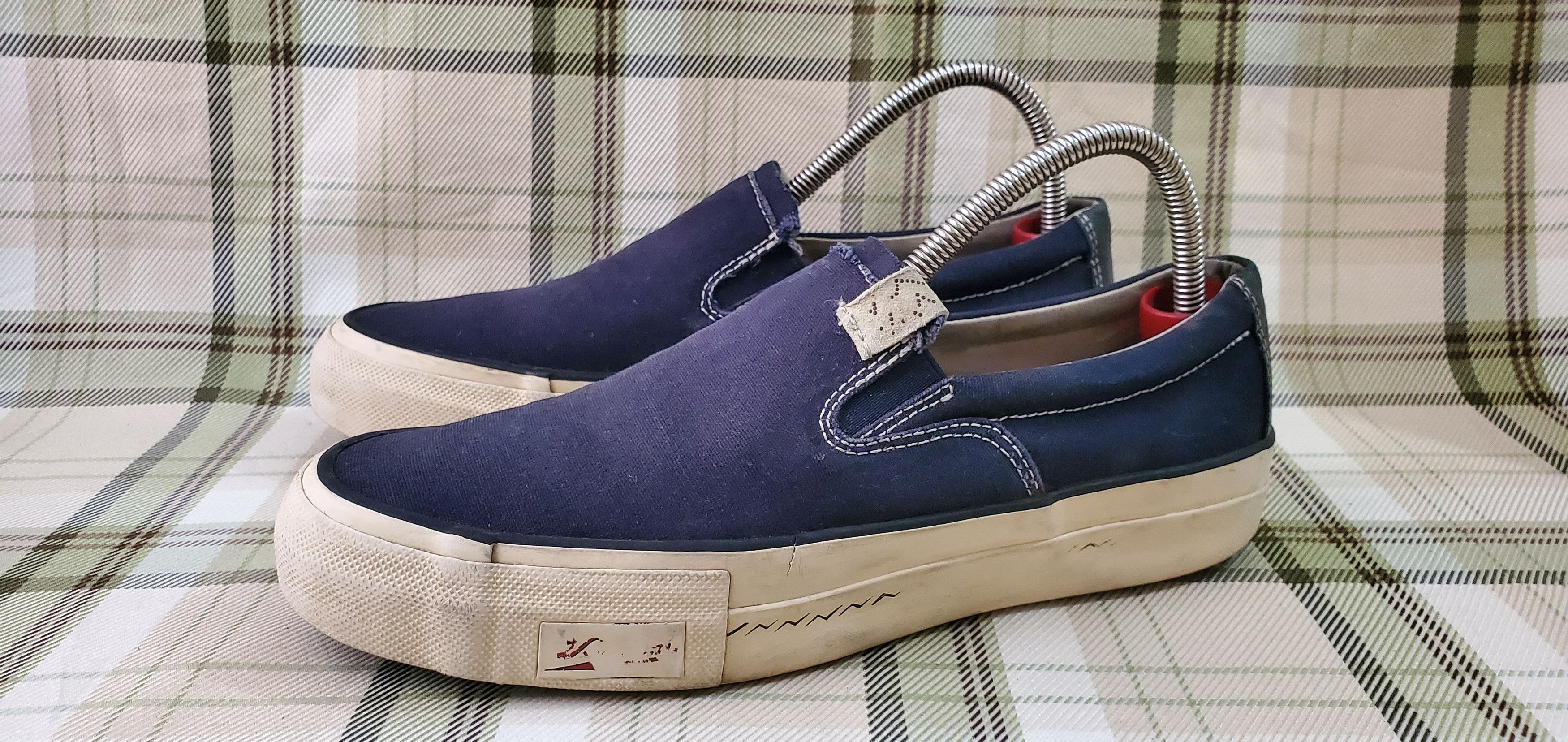 Visvim Visvim Skagway Canvas Lo Top Sneakers Size US 8.5 / IT 38.5 - 1 Thumbnail
