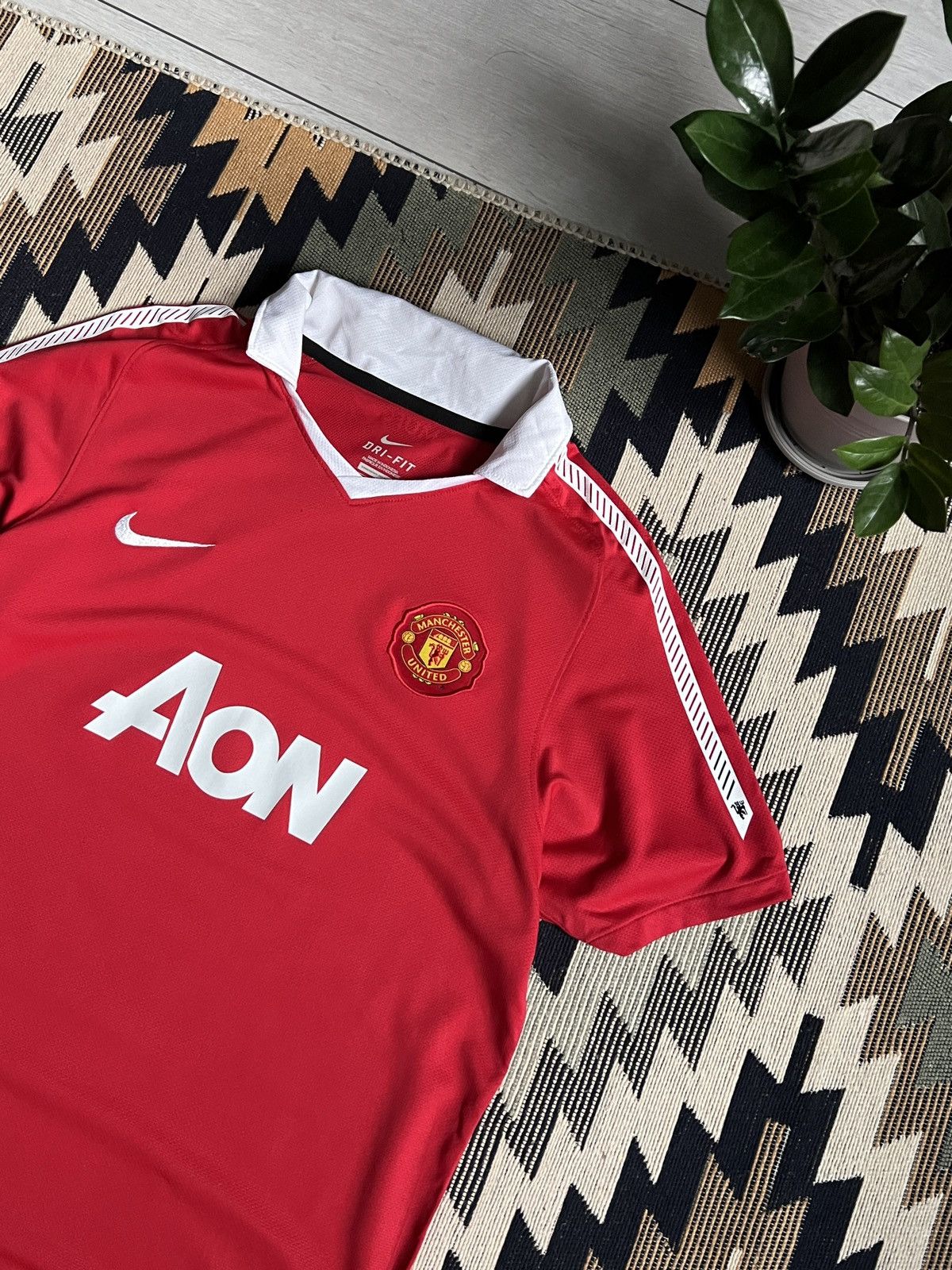 Nike Nike Manchester United 10-11 Home Soccer Jersey Size US S / EU 44-46 / 1 - 7 Thumbnail