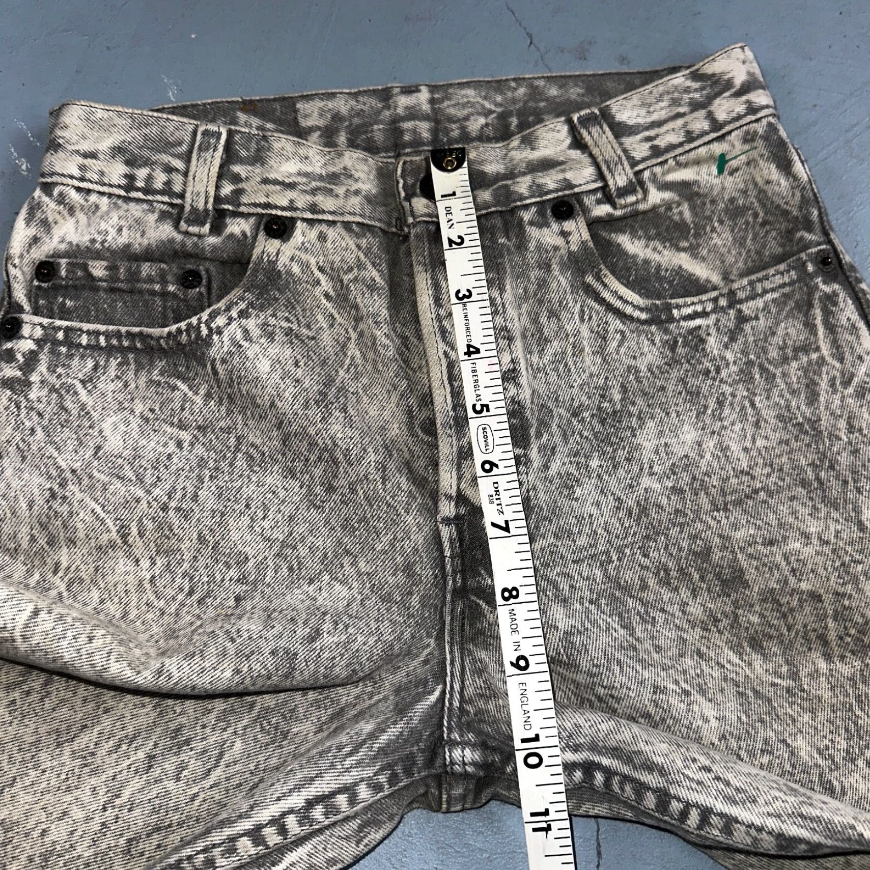 Levi's VINTAGE Levi's 501 Jeans Straight Levis 501 Vintage 80s USA Gray Acid Wash 28x30 Mens Size US 28 / EU 44 - 6 Thumbnail