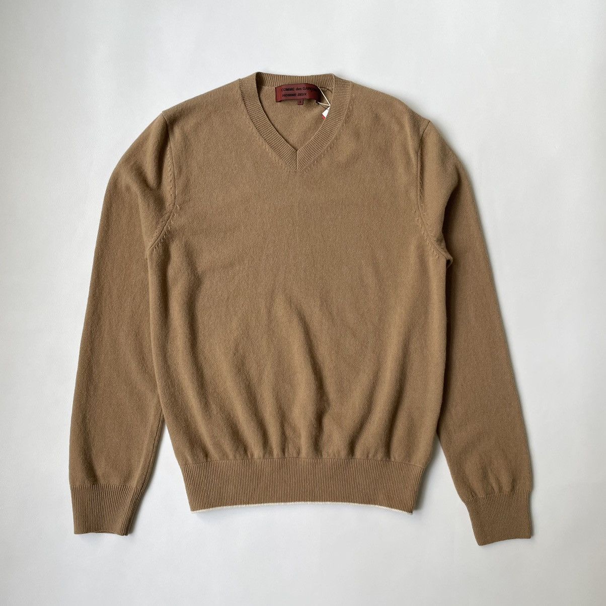 トップス COMME DES GARCONS HOMME V-NECK SWEATER Pre-owned] COMME des GARCONS HOMME Back Logo Print V-Neck