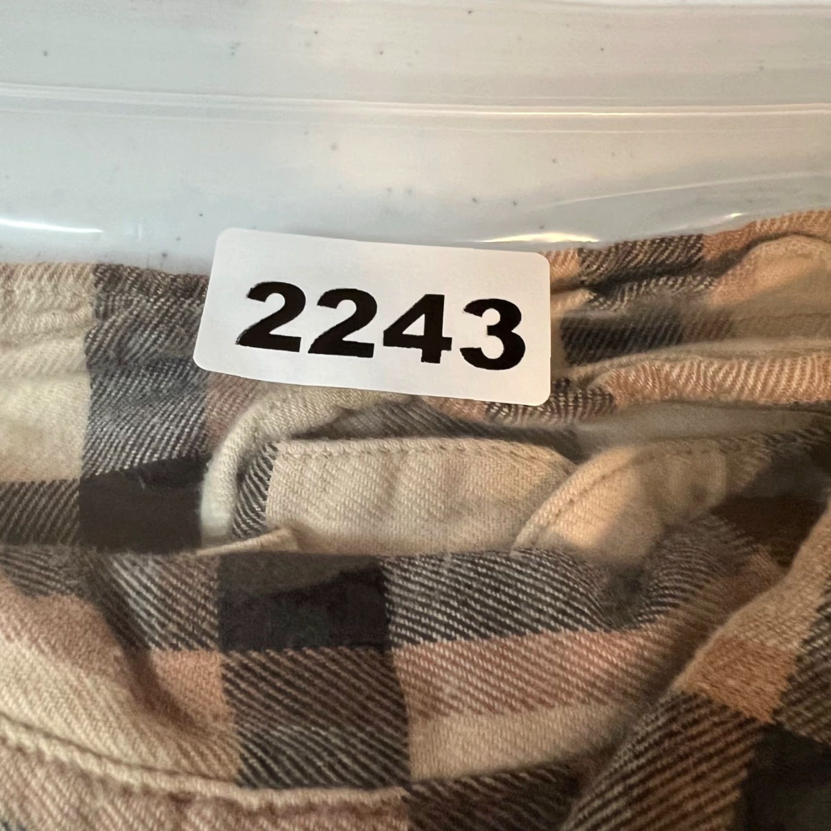 Uniqlo Uniqlo Womens Plaid Long Sleeve Shirt M Beige Black Size M / US 6-8 / IT 42-44 - 7 Thumbnail