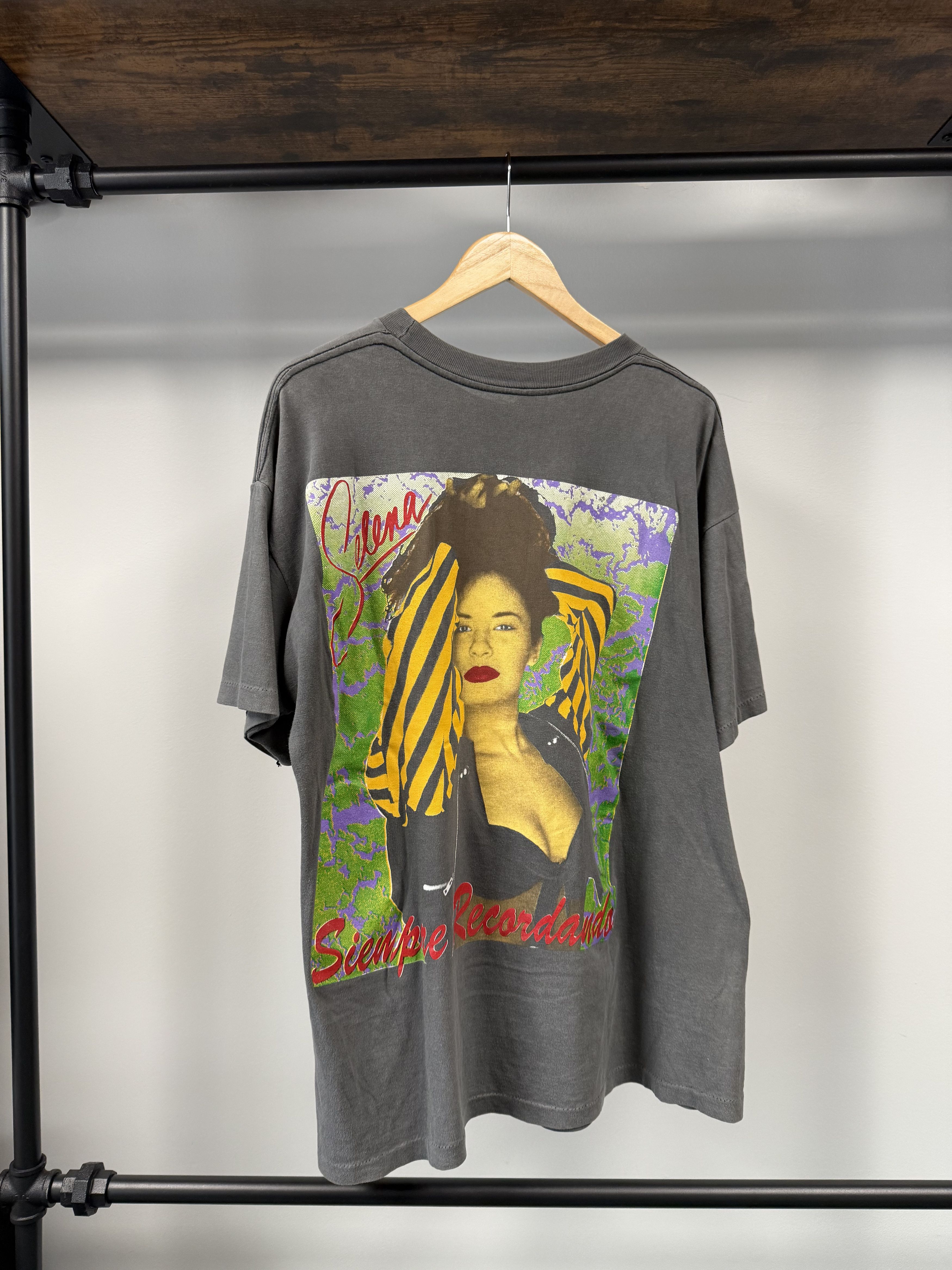 Vintage 90s Selena "Amor Prohibido" Tee - Size XL Size US XL / EU 56 / 4 - 3 Thumbnail