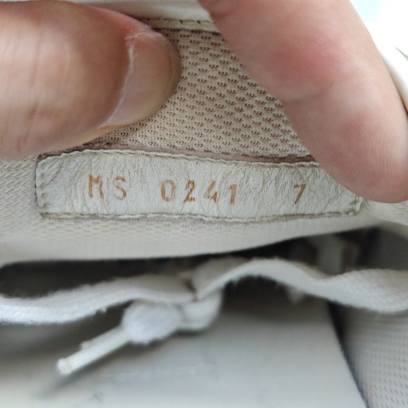 Louis Vuitton Louis Vuitton Rivoli Leather Sneakers for Men - Size US 8 / EU 41 - 3 Thumbnail