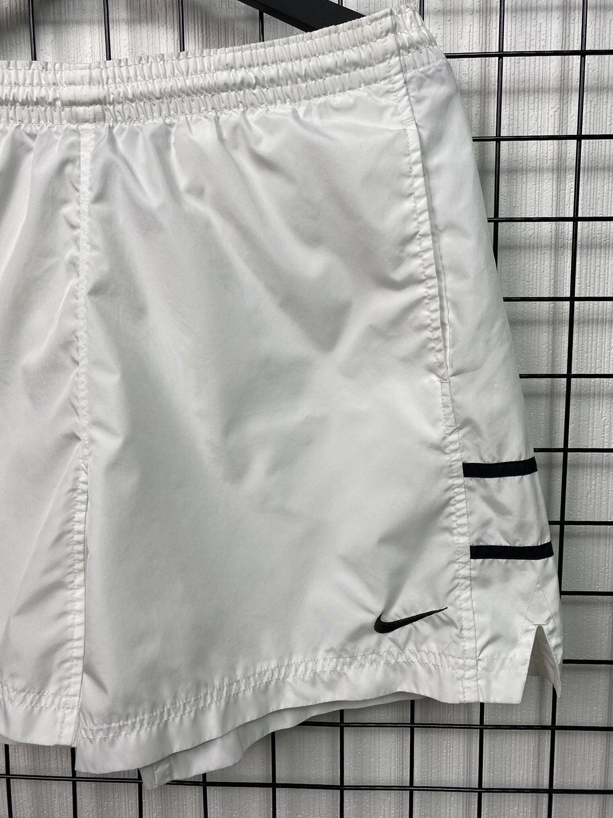 Nike × Vintage Nike Manchester United Vintage Shorts Soccer S Y2k 00’s Men Size US 30 / EU 46 - 2 Thumbnail