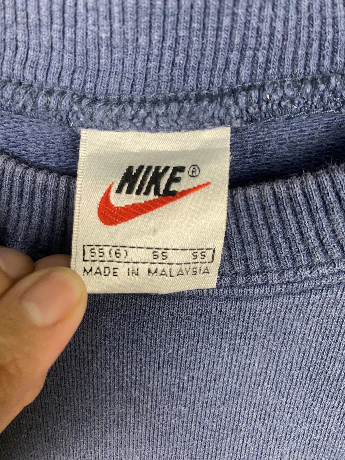 Nike Vintage 90s Nike Big Swoosh Kids Sweatshirt Size US XS / EU 42 / 0 - 3 Thumbnail