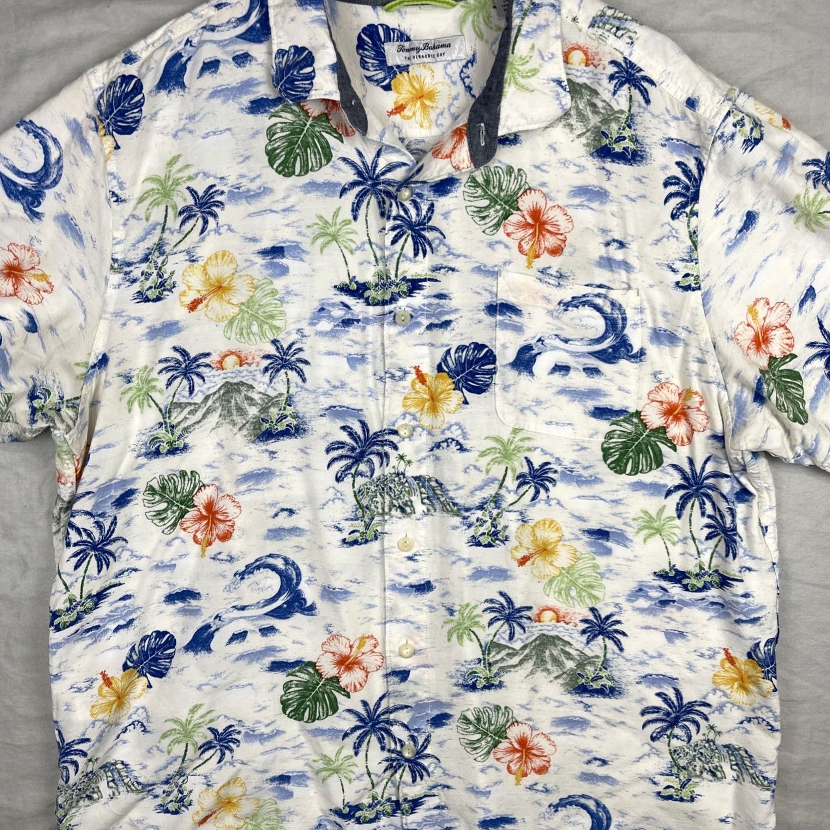 Tommy Bahama Tommy Bahama Shirt Mens 2XL Tall White The Veracruz Cay Hawaiian Tropical Beach Casual Short Sleeve Button-Up Collared Spread Vintage No Size US XXL / EU 58 / 5 - 2 Thumbnail