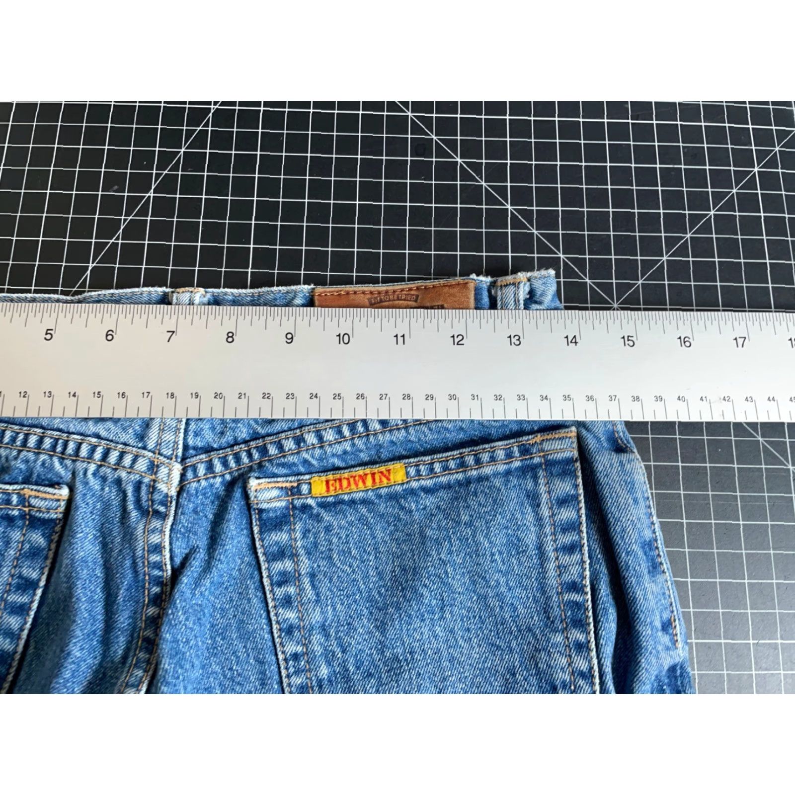 Edwin VINTAGE Edwin Jeans Men 30 x 30 Blue Berkeley Slim Fit Denim Japan Made Jeans Men Slim Mid Rise 100% Cotton 5-Pocket Size US 27 - 5 Thumbnail