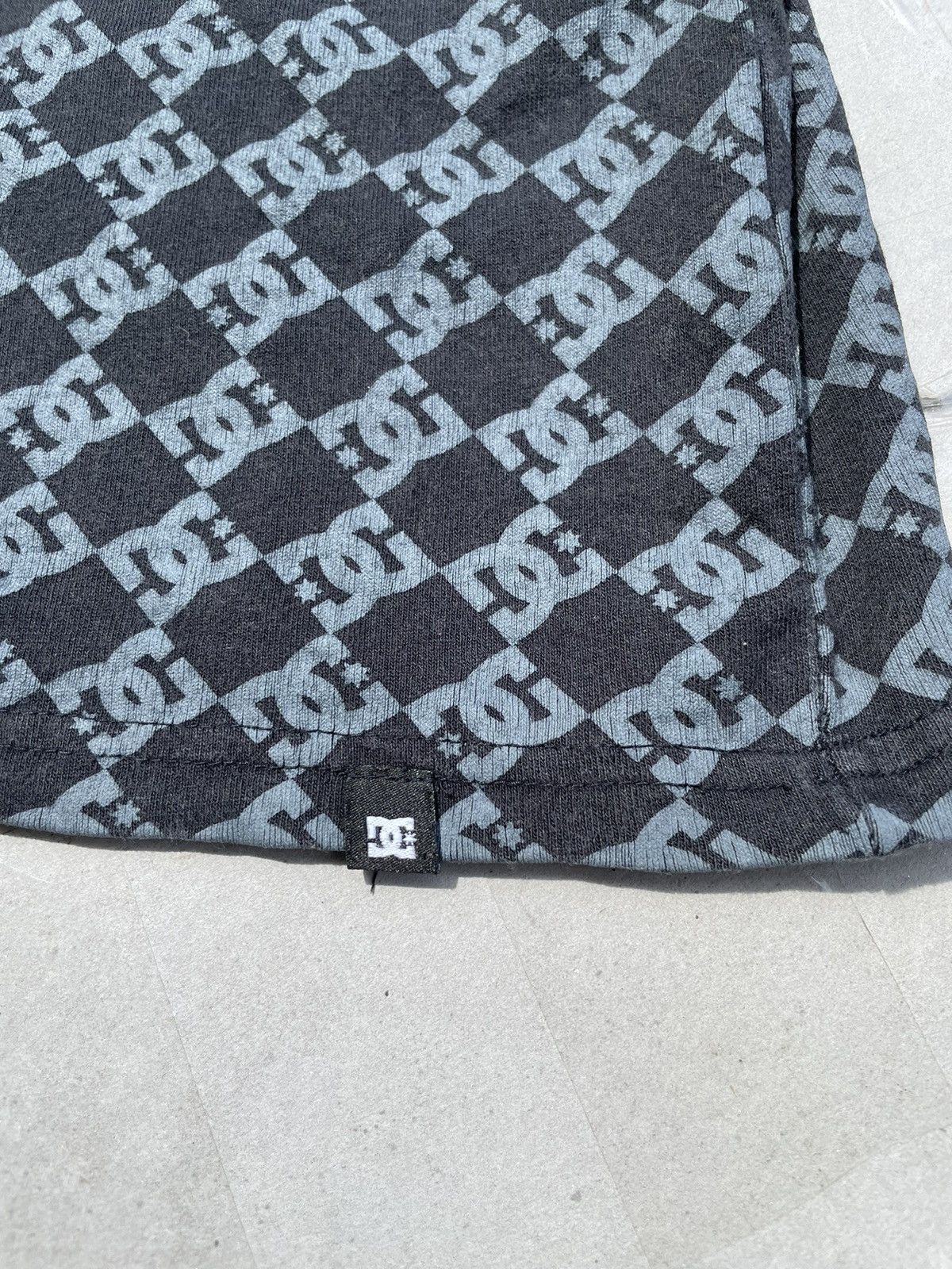 DC 🔥Accept Binding Offer🔥 Dc Shoe Fullprint Size US M / EU 48-50 / 2 - 8 Thumbnail