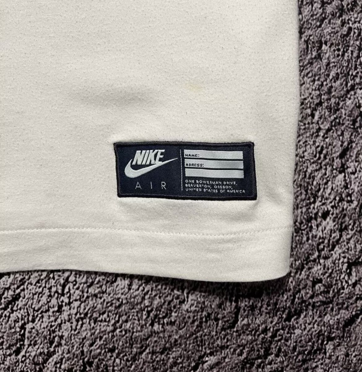 Nike × Vintage Vintage Nike Air T-Shirt Streetwear Big Embroidered Logo Y2K Size US XL / EU 56 / 4 - 9 Thumbnail