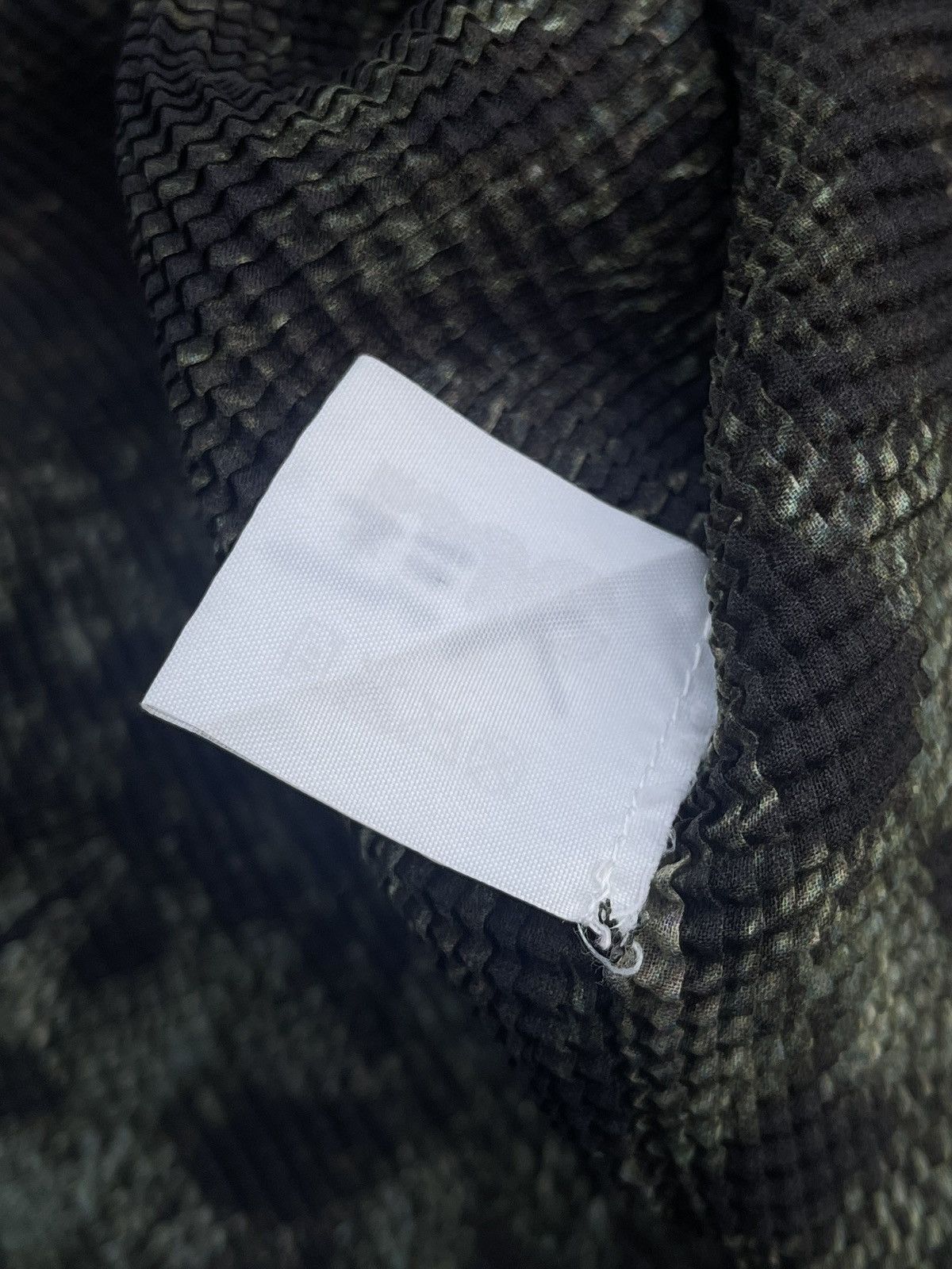 Pleats Please Issey Miyake Issey miyake ME pleats turtle neck printed Size ONE SIZE - 8 Thumbnail
