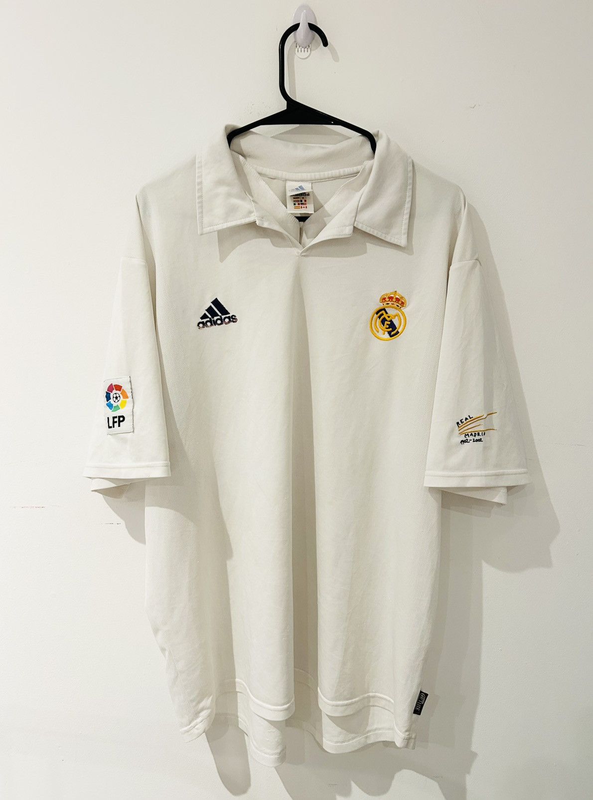 Adidas Real Madrid 2002/03 home jersey Size US L / EU 52-54 / 3 - 1 Thumbnail
