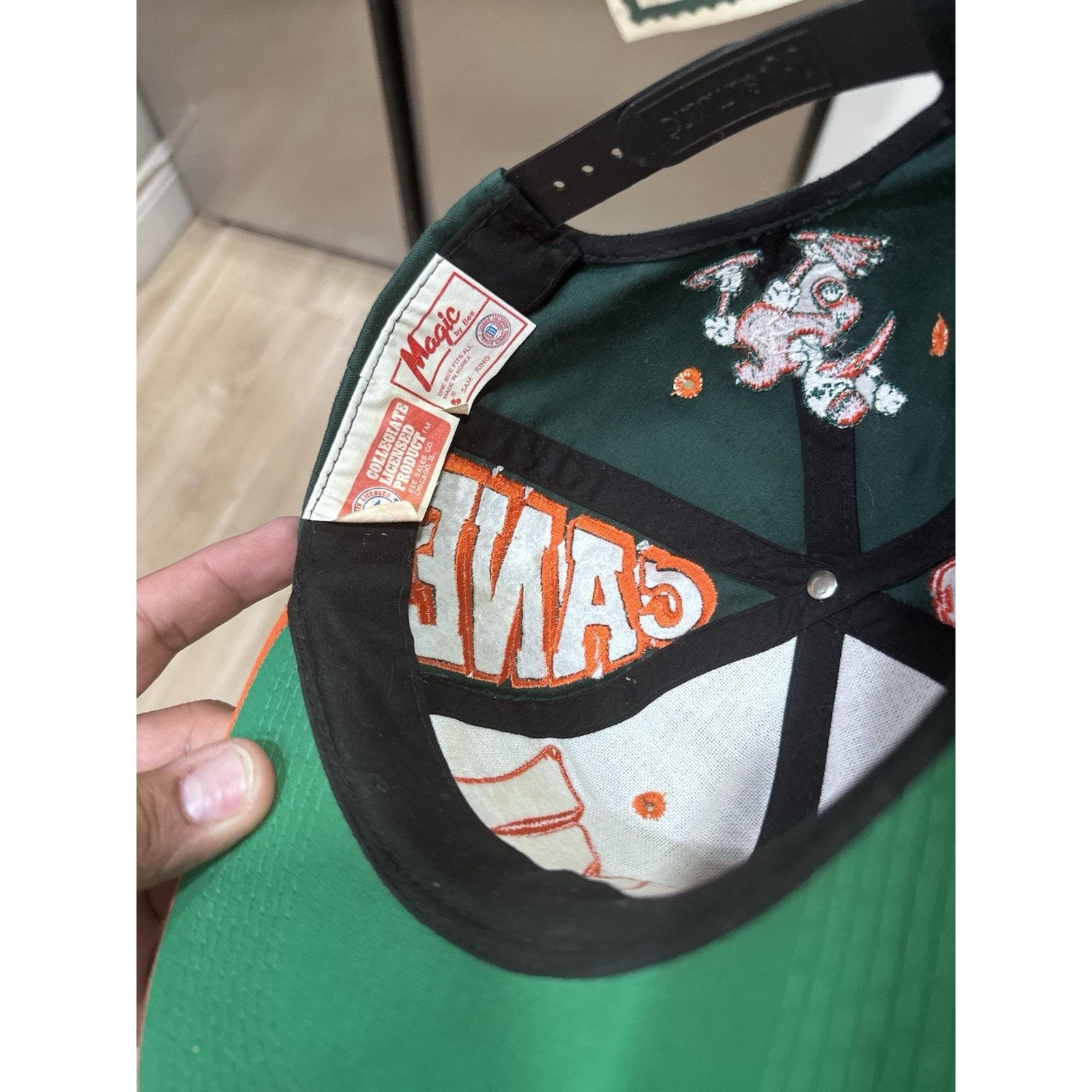 & Other Stories Vintage 1990s Miami Hurricanes Spellout Snapback Hat Size ONE SIZE - 6 Thumbnail