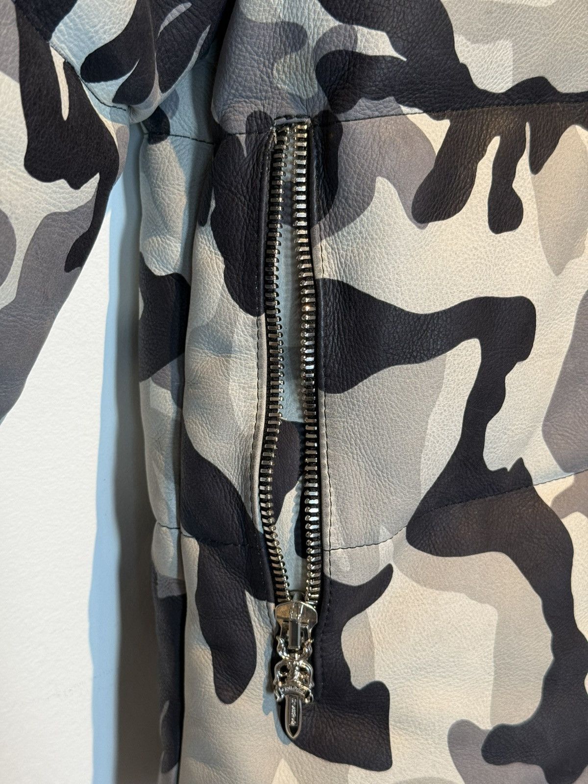 Chrome Hearts Chrome Hearts Snow Camo Leather Puffer Jacket Size US XXL / EU 58 / 5 - 5 Thumbnail