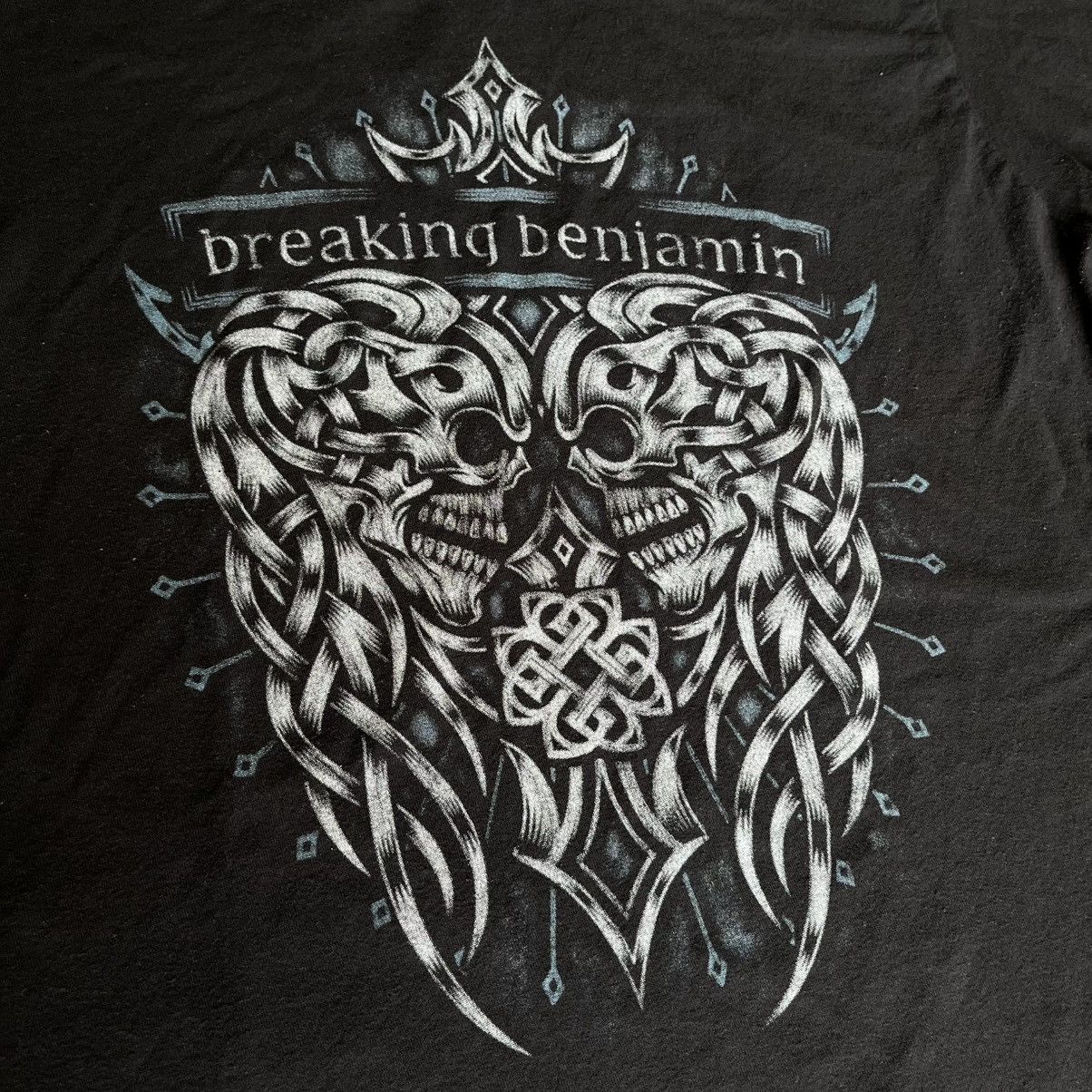 Band Tees × Vintage Vintage 2009 Breaking Benjamin I Will Not Bow Skull Band Tee Size US L / EU 52-54 / 3 - 3 Thumbnail