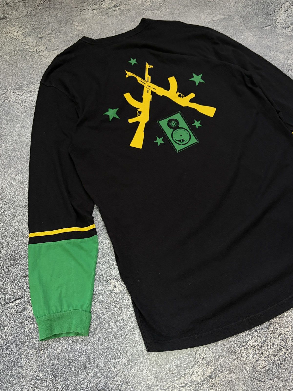 Pelle Pelle Vintage Pelle Pelle AK-47 Graphic Long Sleeve Tee 3XL Size US XXL / EU 58 / 5 - 9 Thumbnail