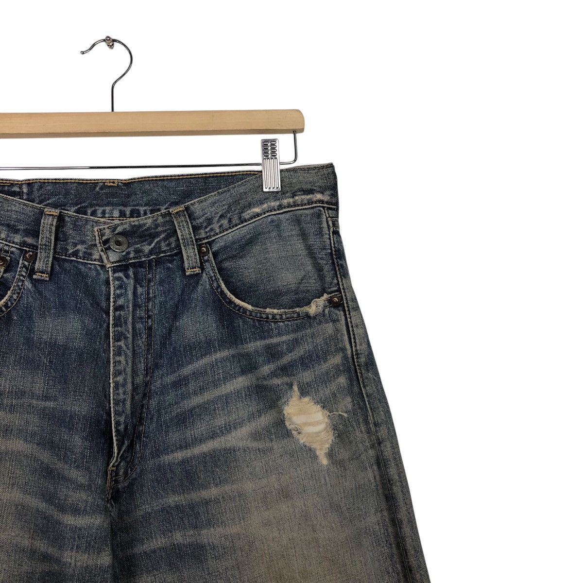 Levi's Levi’s Vintage Distressed Faded Denim Heavy Whiskers Rare Size US 32 / EU 48 - 7 Thumbnail