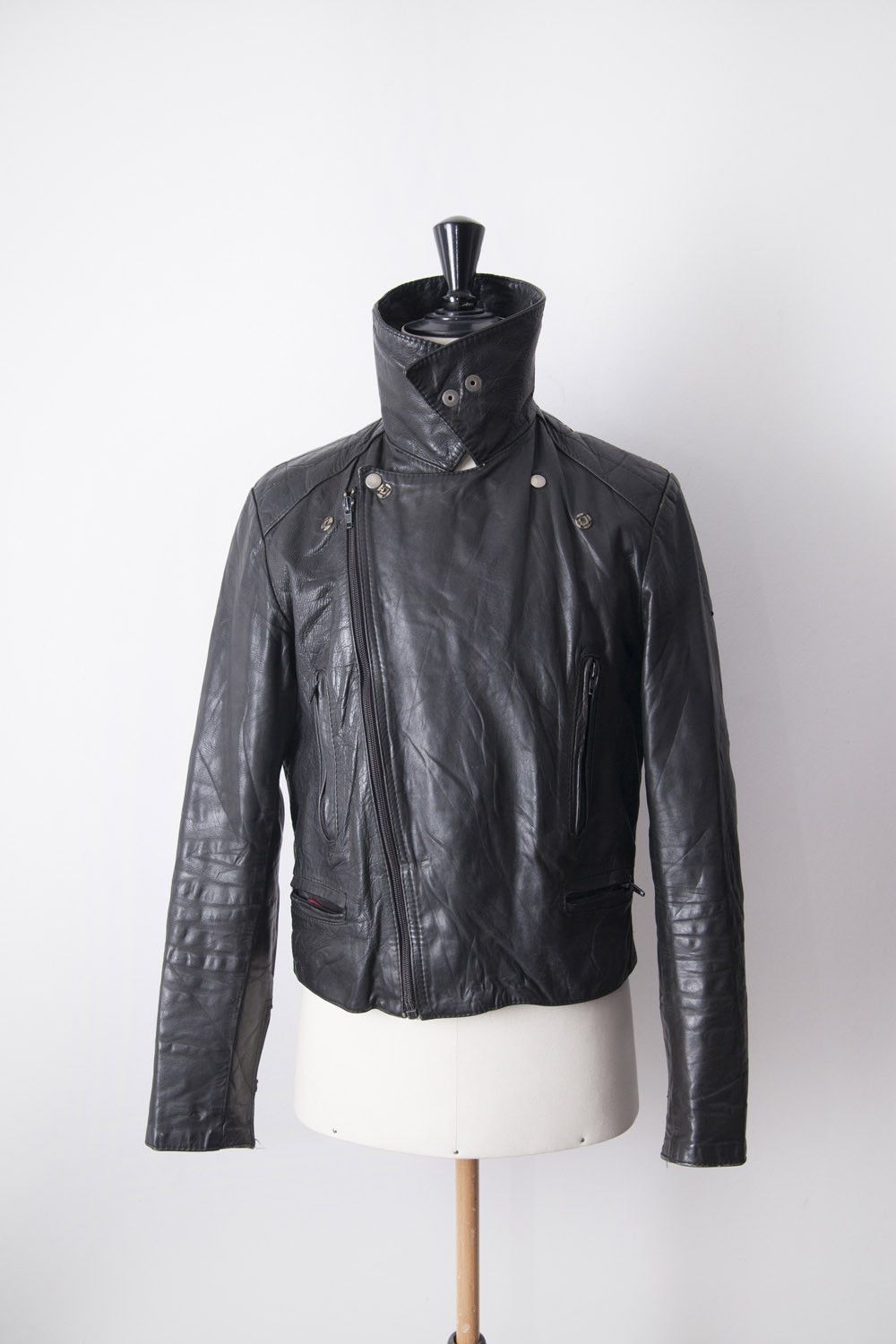 Vintage Vintage 1990's black leather perfecto jacket Size US S / EU 44-46 / 1 - 3 Thumbnail