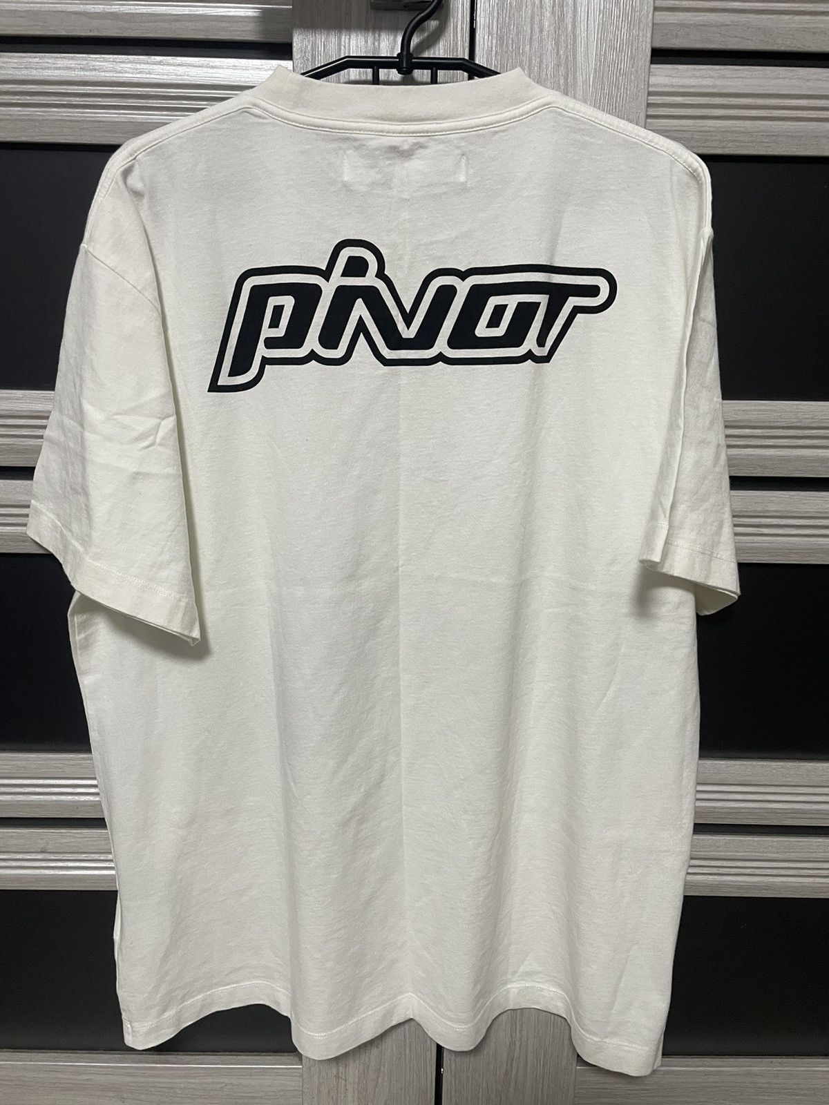Off-White Off-White Mona Lisa Pivot Oversized Shirt Size US M / EU 48-50 / 2 - 2 Thumbnail