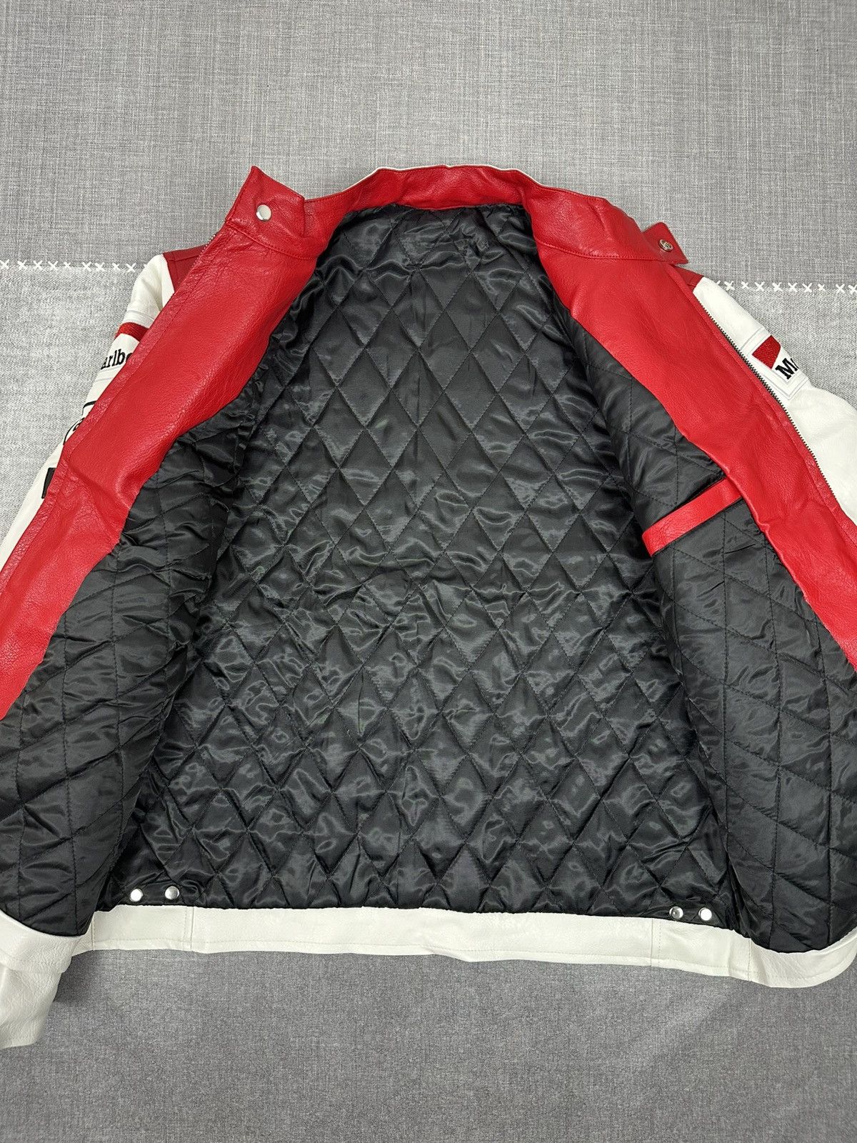 Vintage Vintage Marlboro Racing Leather Jacket — Moto GP / F1 Style Size US L / EU 52-54 / 3 - 8 Thumbnail