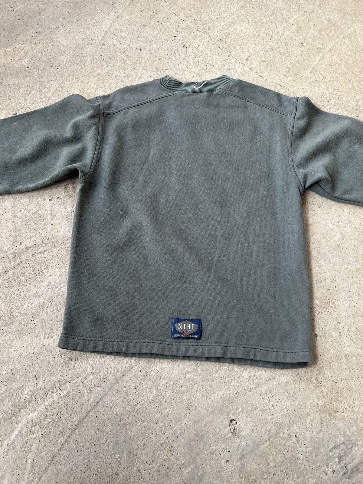 Nike Nike Vintage Junior Size XL Size US XS / EU 42 / 0 - 4 Thumbnail
