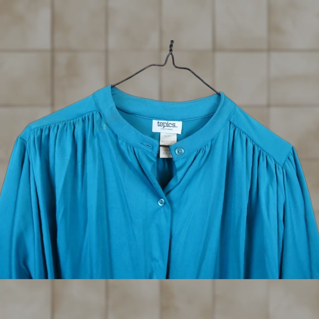 Vintage VINTAGE California blue polyester top shirt M Stain Destroyed Terry 1970s Shirt Mens Size M / US 6-8 / IT 42-44 - 1 Thumbnail