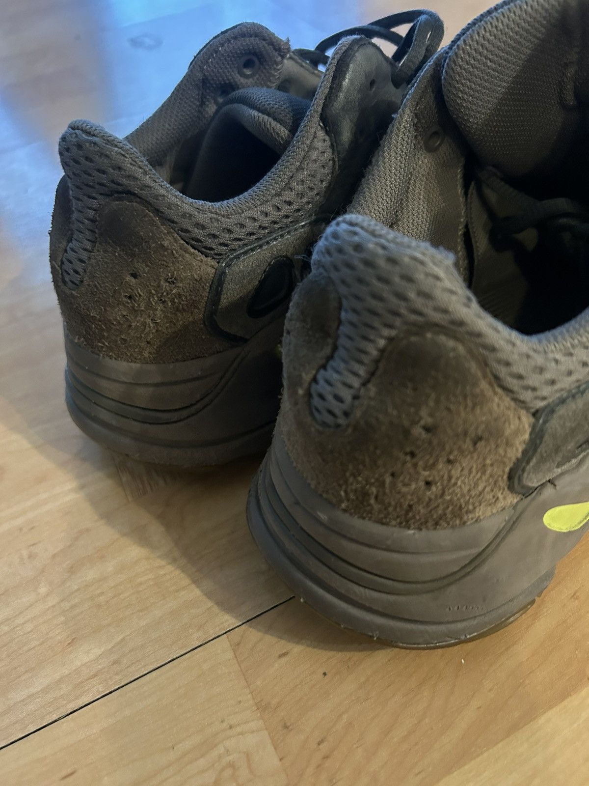 Yeezy Adidas Yeezy 700 V1 'Mauve' Size US 9 / EU 42 - 4 Thumbnail