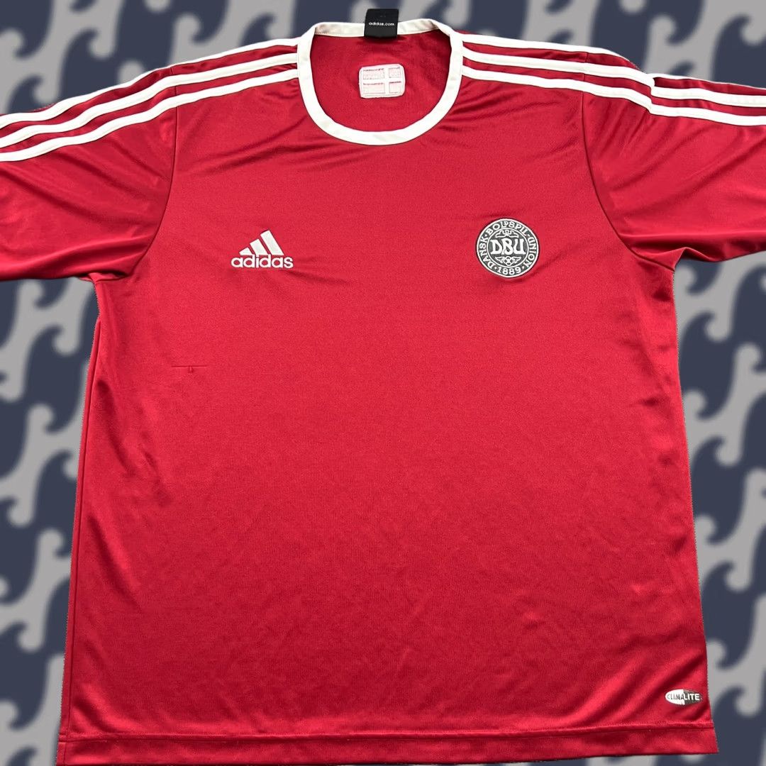 Adidas adidas Denmark 2004 Training Football Jersey Mens Large Adult Red Shirt Adidas Size US L / EU 52-54 / 3 - 1 Thumbnail