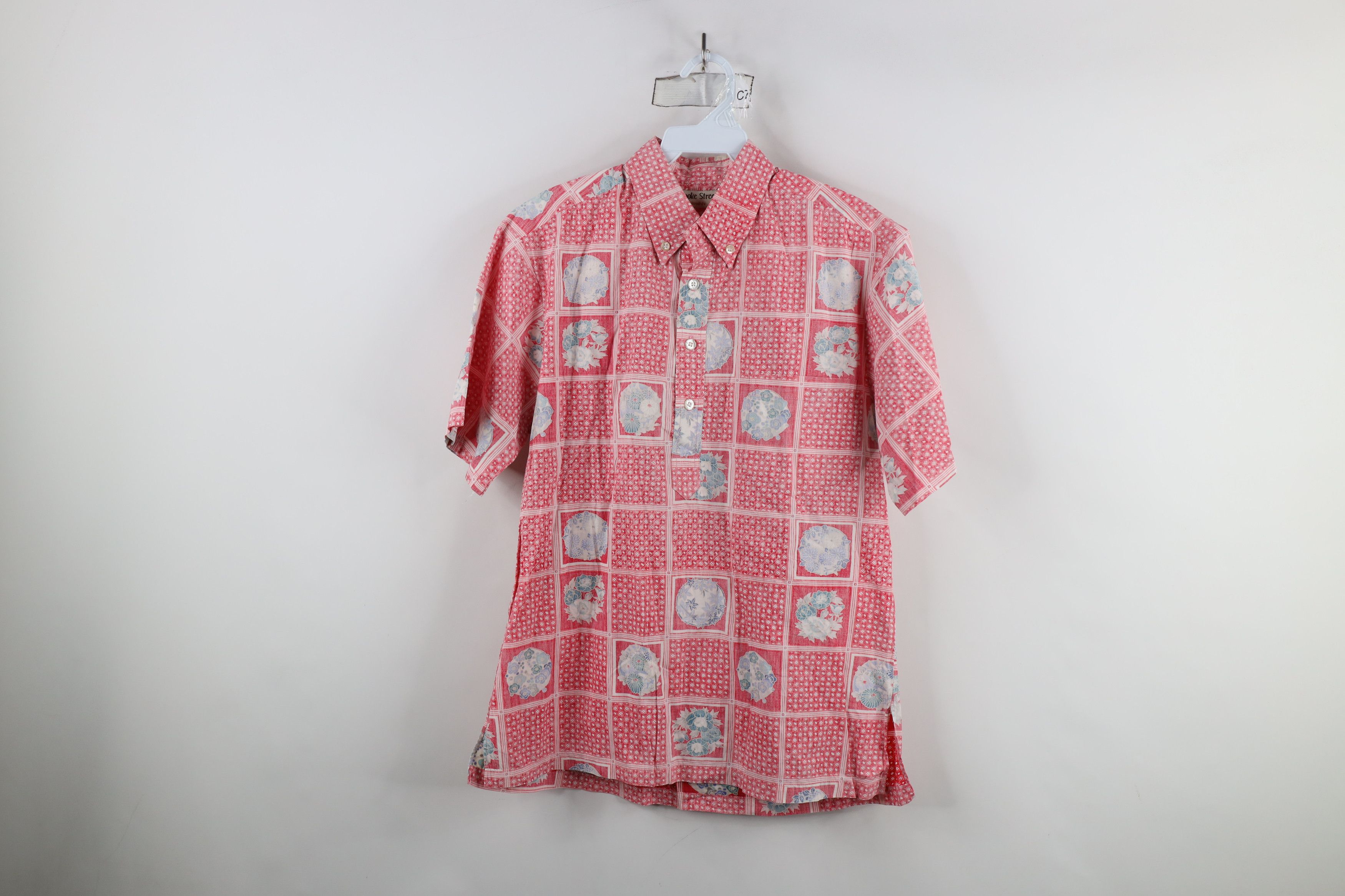 Vintage Vintage 90s Streetwear Floral Hawaiian Button Down Polo Size US M / EU 48-50 / 2 - 1 Thumbnail